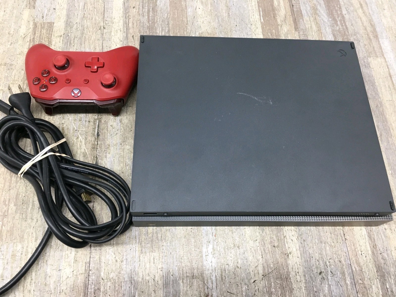 Microsoft Xbox One X Model 1787 Console Gaming 1tb w/ controller cable tested