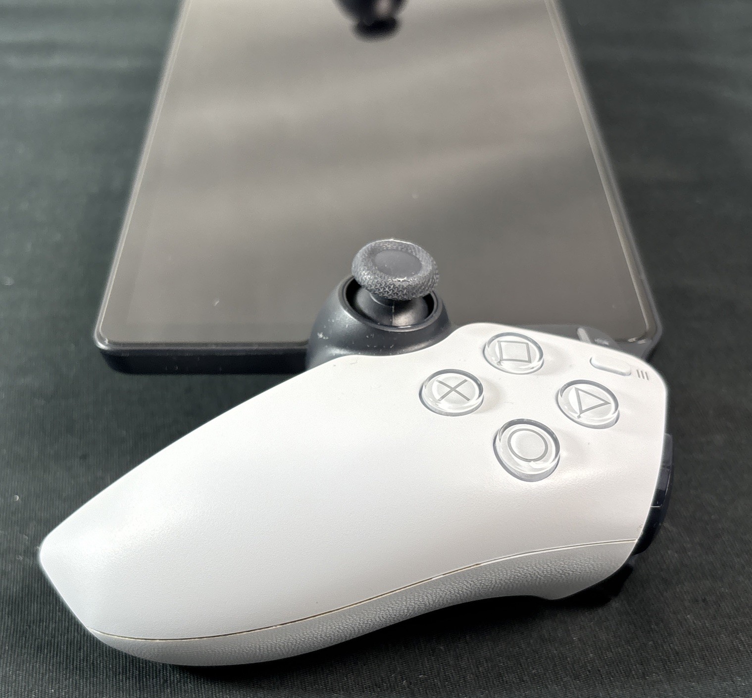 Sony PlayStation Portal (PlayStation 5/PS5 Remote Play Device) CFI-Y1001 (White)