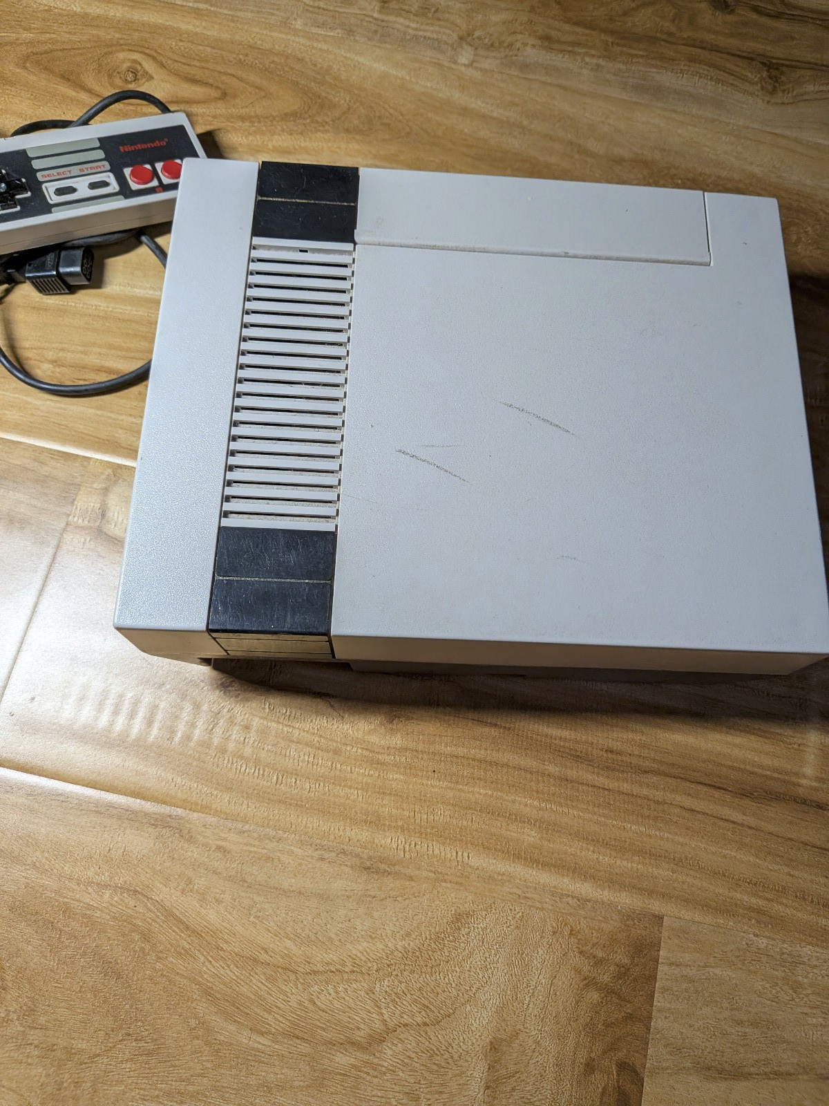 Original Nintendo NES Console (PARTIALLY TESTED) powers on