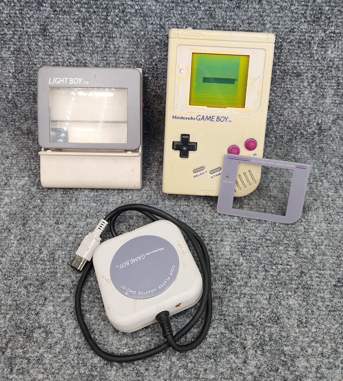 *Broken* Nintendo GAME BOY Console DMG-01 – Light Boy – 4 Player Adapter – Parts