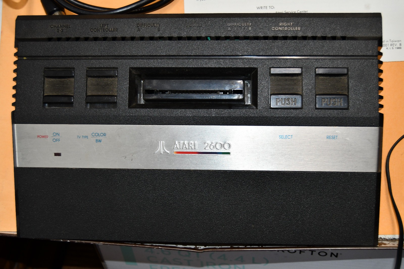 Vintage 1984 Atari 2600 Two Joysticks TV Switch Box
