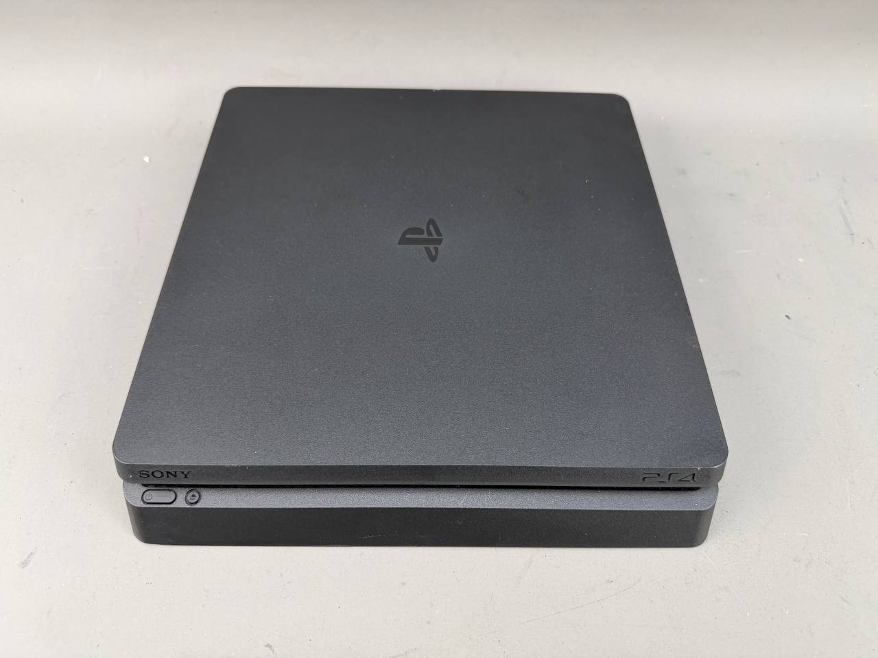 Sony PlayStation 4 Slim 1TB Black Console CUH-2115B W/ Original Box
