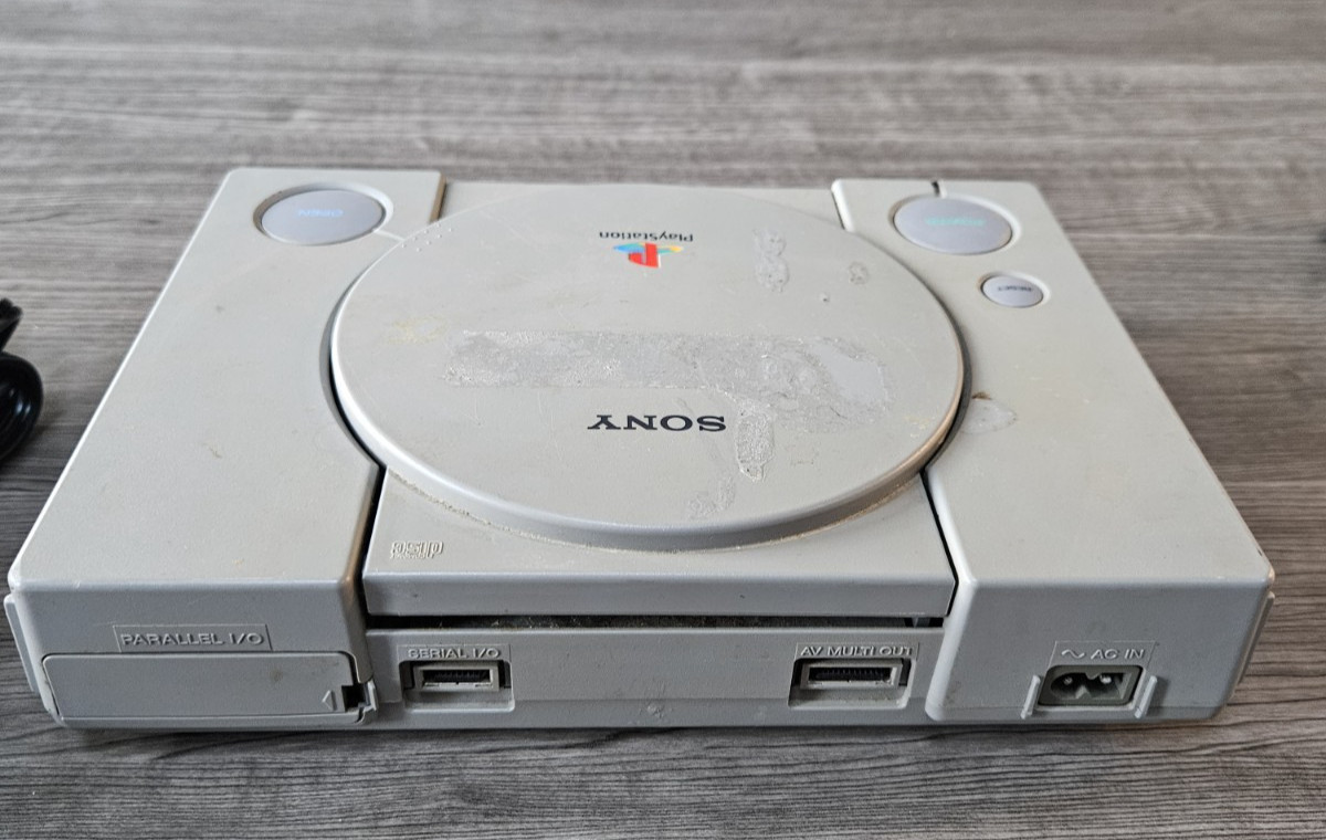 Sony PlayStation 1 Game Console Only Gray Model SCPH-5501 PS1