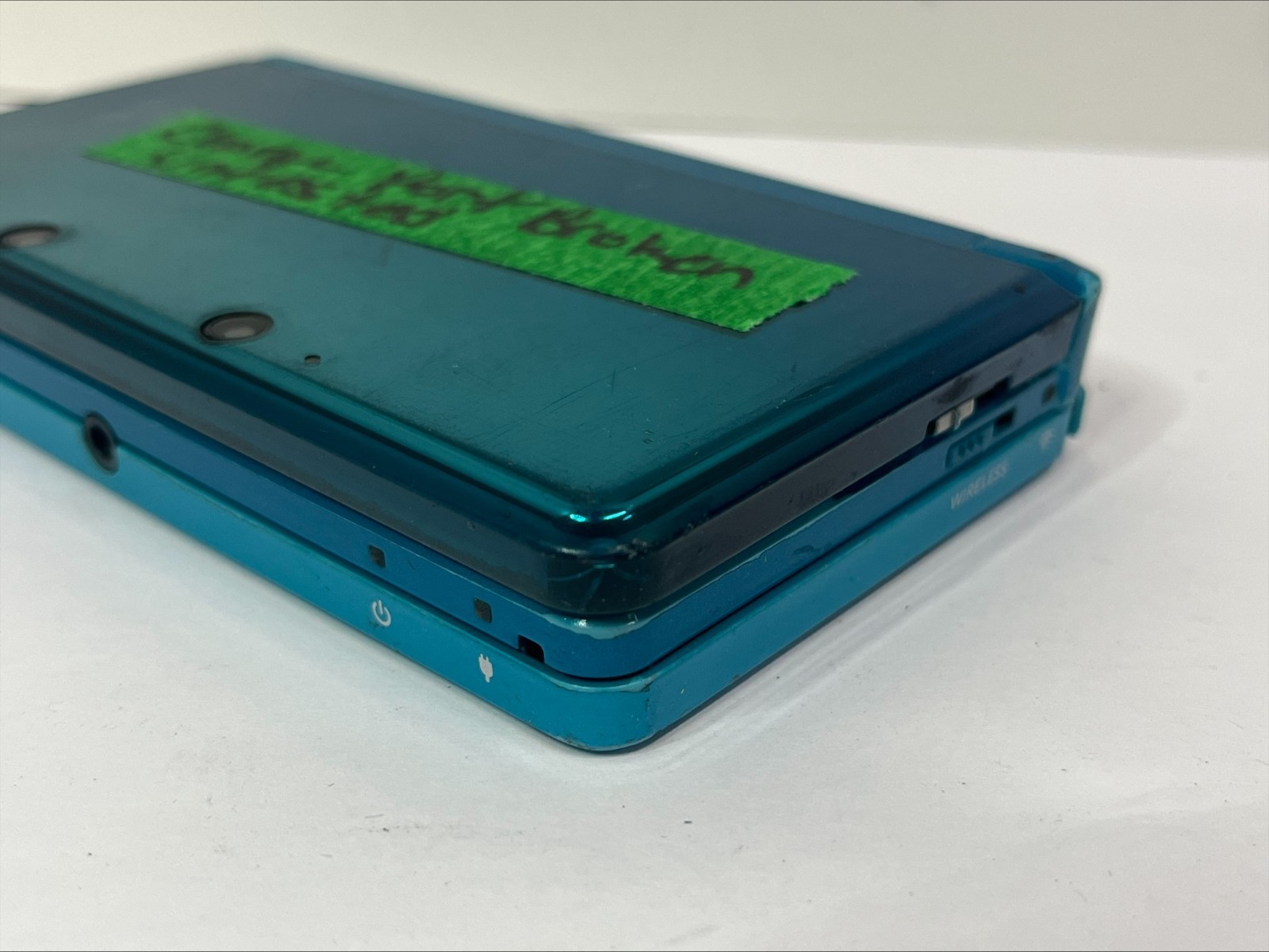 FOR PARTS! Nintendo 3DS – Aqua Blue – Charging Port Broken – UNTESTED! (B387)