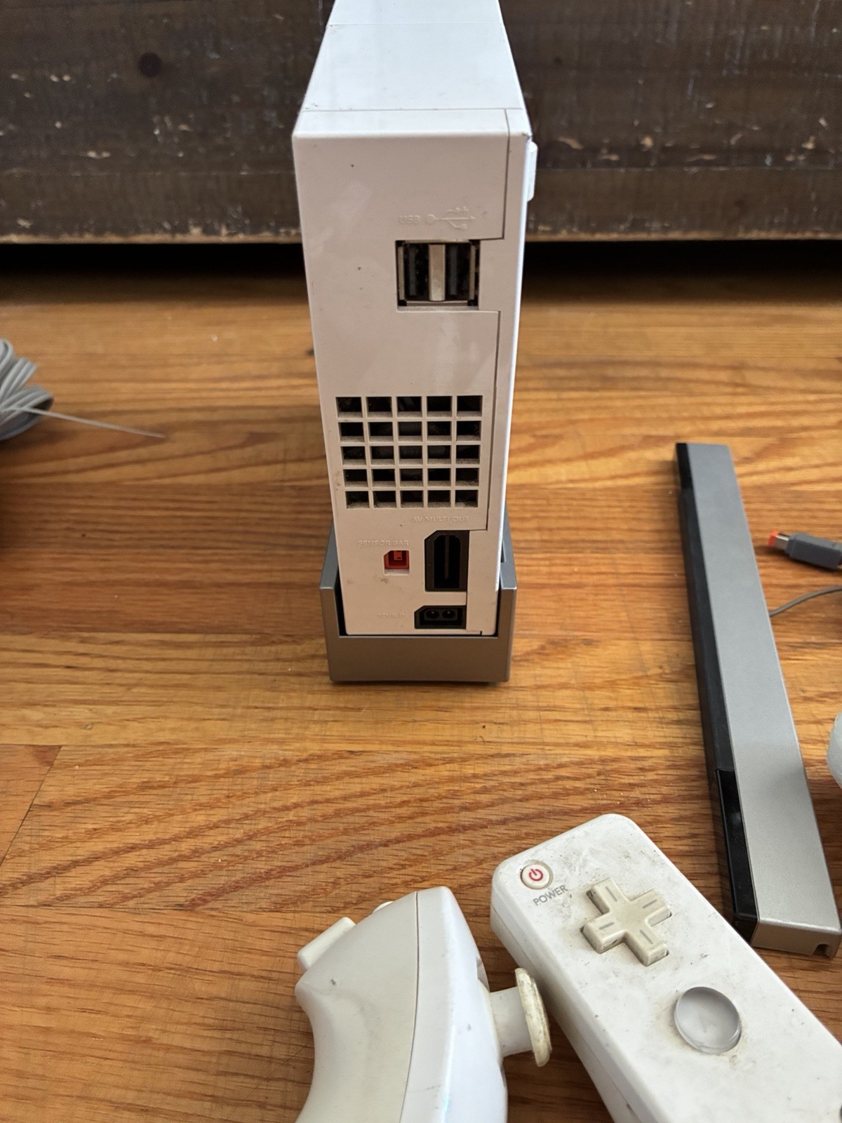 Nintendo Wii RVL-001 512 MB Home Console – Complete OEM Bundle