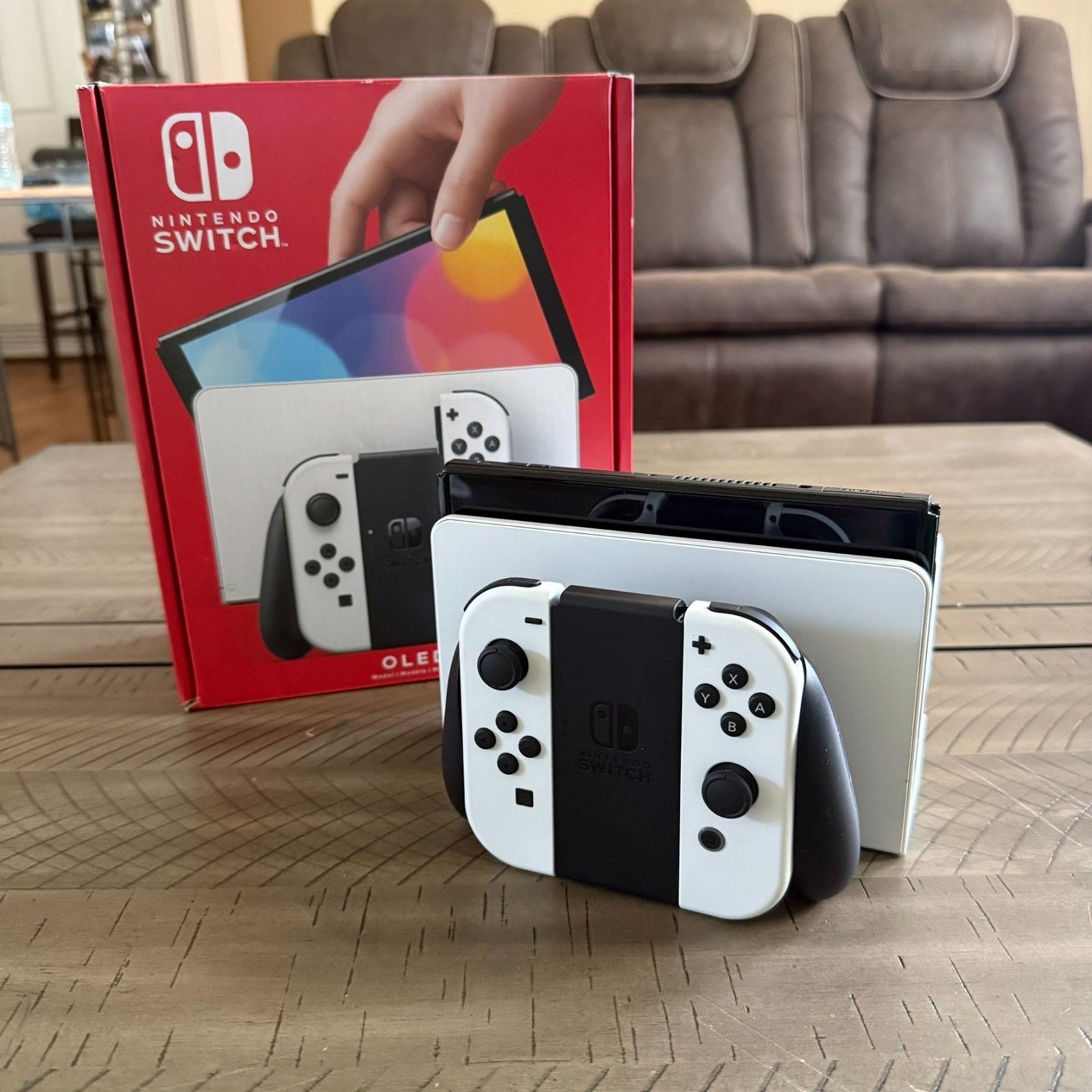 Nintendo Switch OLED Bundle White – Less Than 5 Hours Played + 3 Games + Box