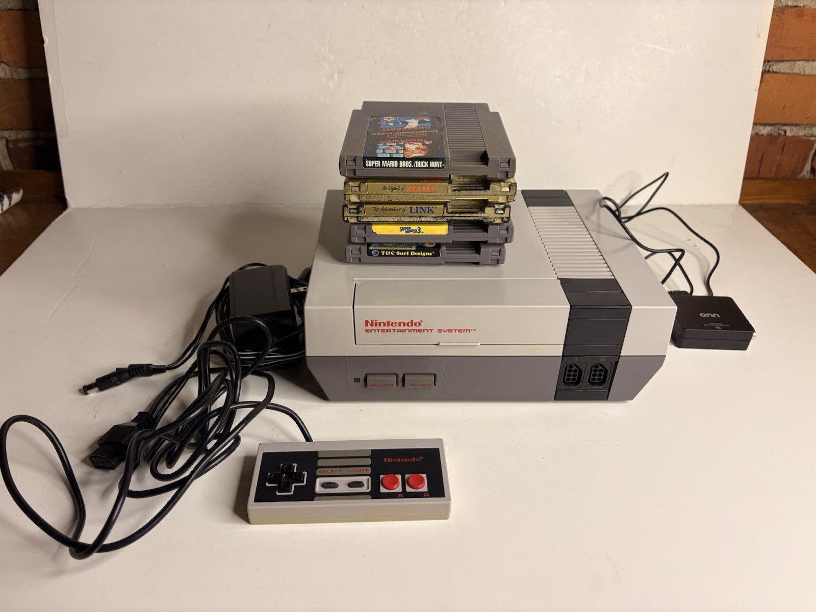 Nintendo NES-001 Gray Video Game Console Tested Working With 5 Games (Zelda)