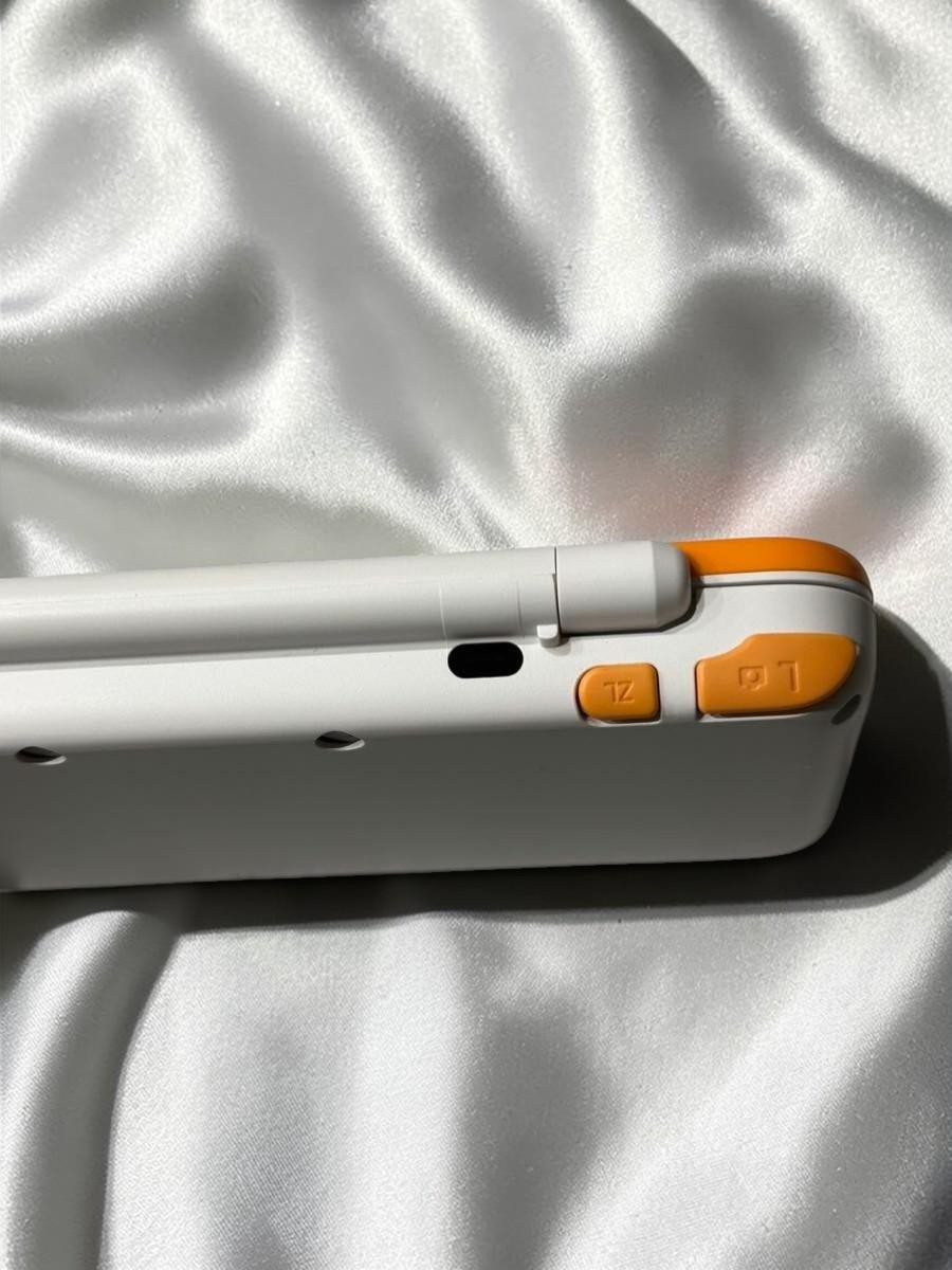 [EXC] New Nintendo 2DS XL LL White Orange Console Stylus Japanese ver w/Box