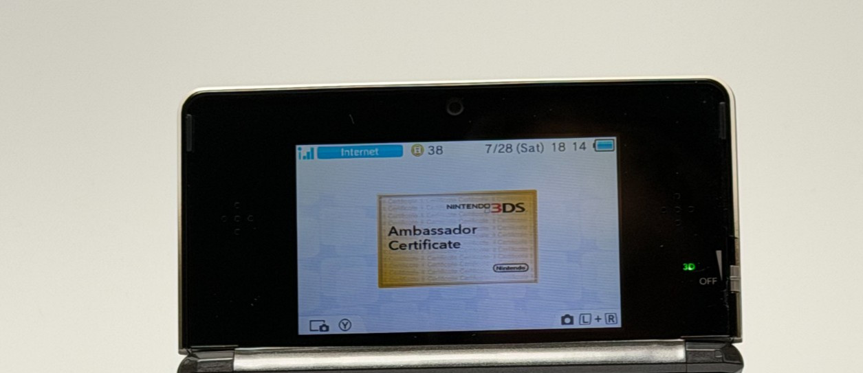 Ambassador Nintendo 3DS Cosmo Black Handheld System Bundle w/Zelda