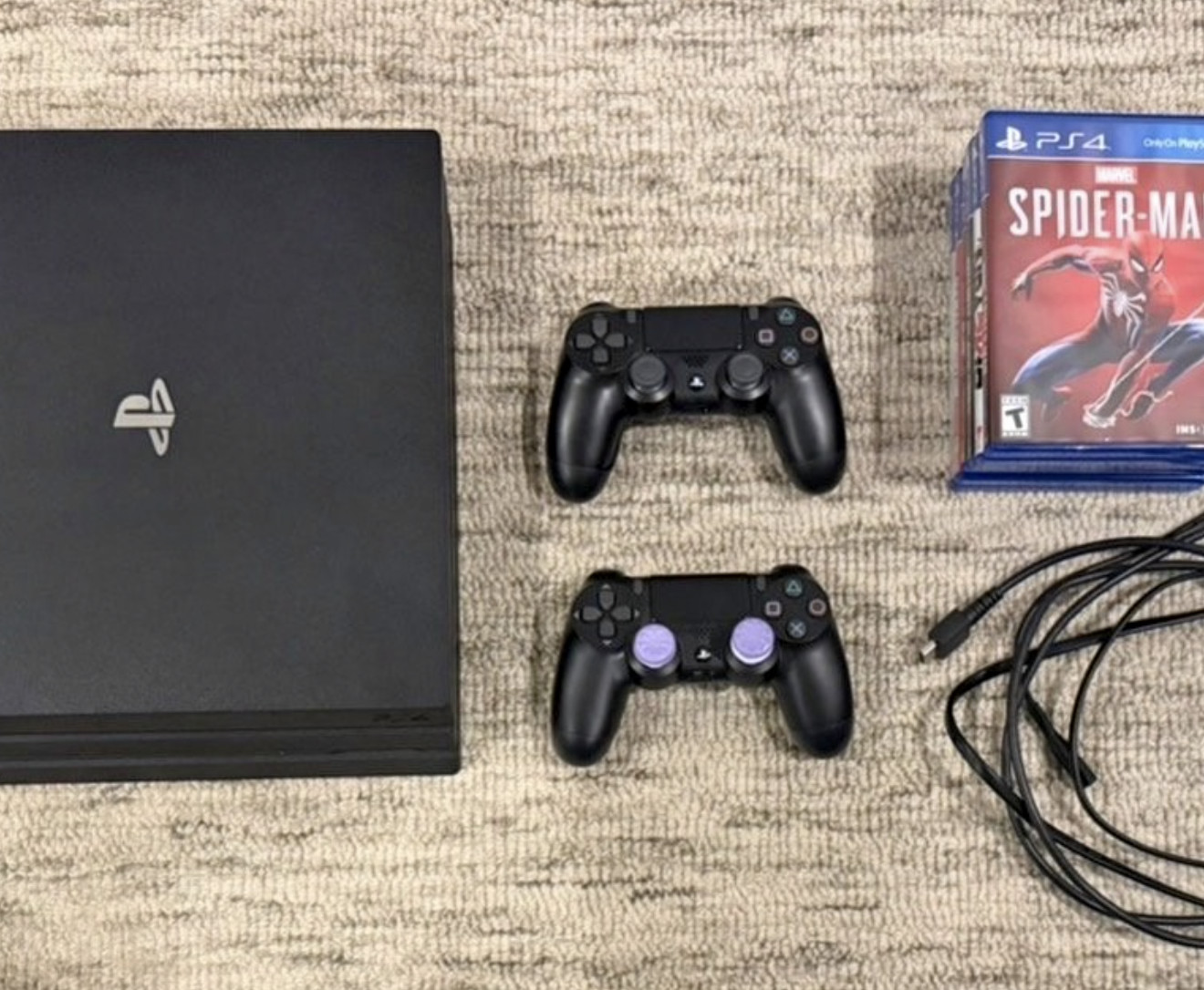 playstation 4 Pro console – compete – reset -includes 6 games 2 controllers