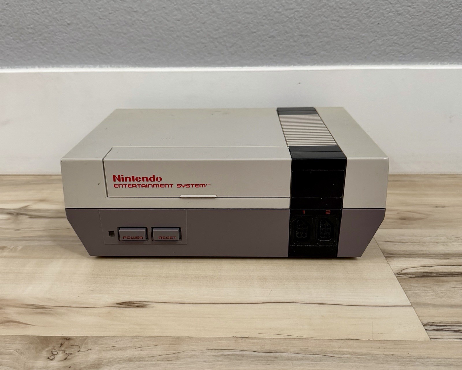 Original Nintendo NES Bundle W/ Controller + 7-Games – Tested