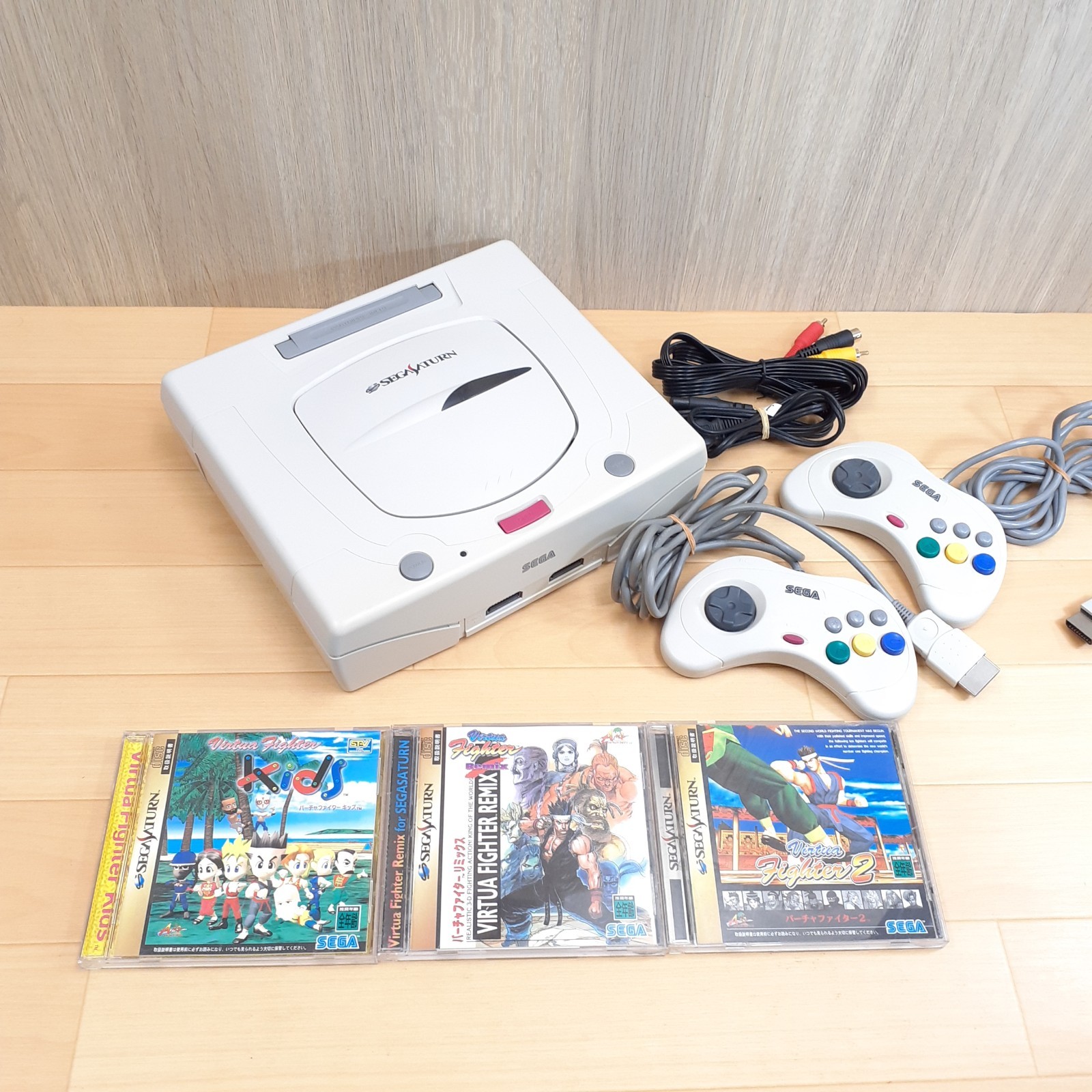 Sega Saturn Console Japanese White System with 2 Controllers & 3 Games HST-3220
