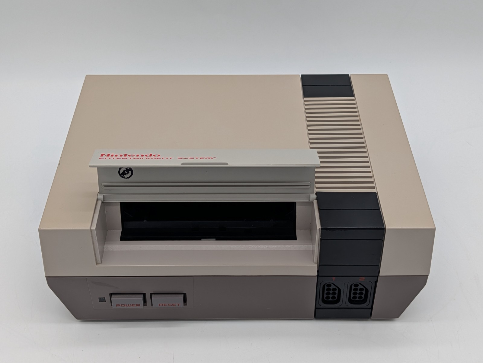 Nintendo NES Console Bundle NES-001 Tested W/ Zapper + Mario 1 2 3 / Duck Hunt