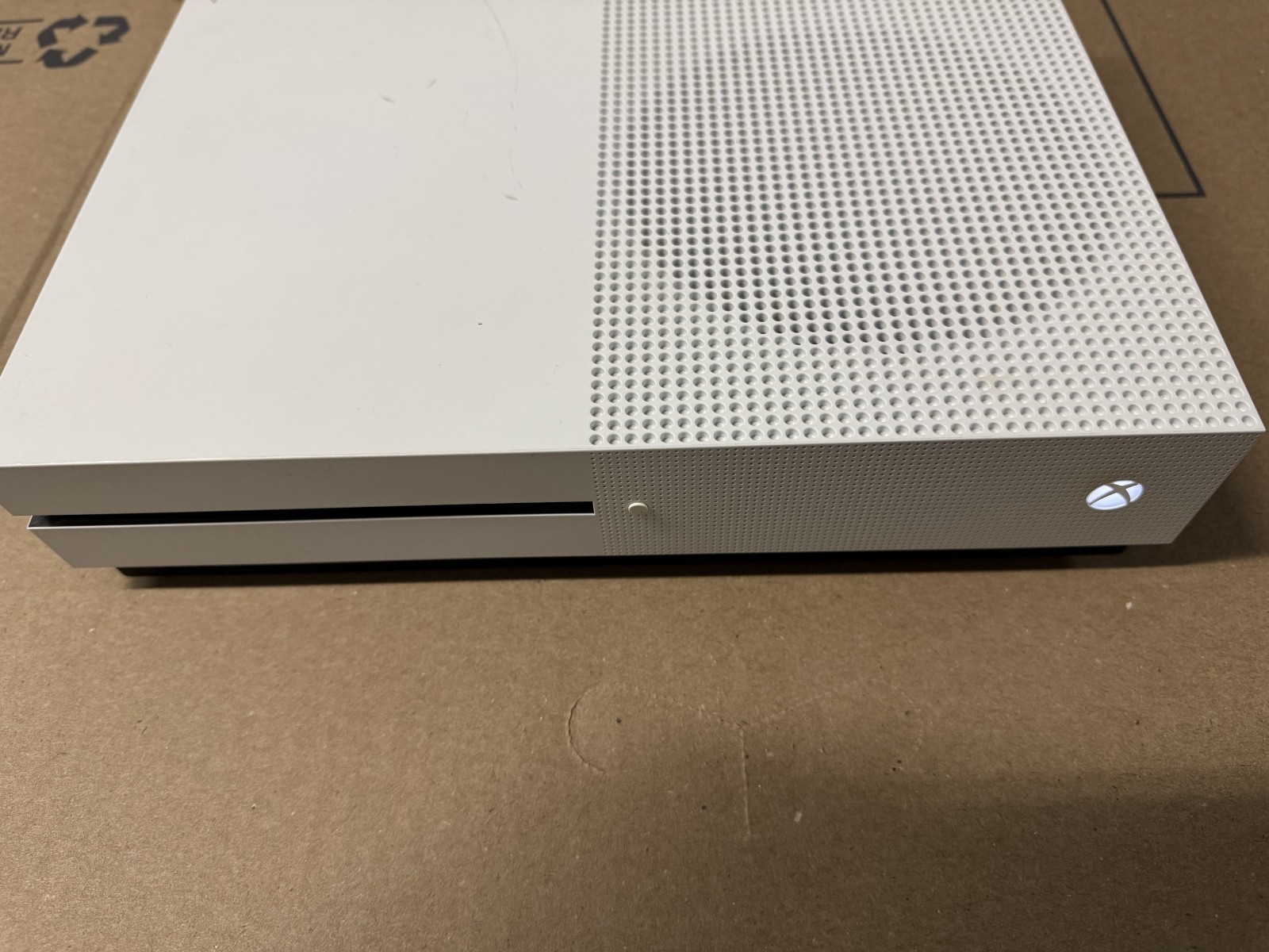 Microsoft Xbox One S 500gb Console – READ