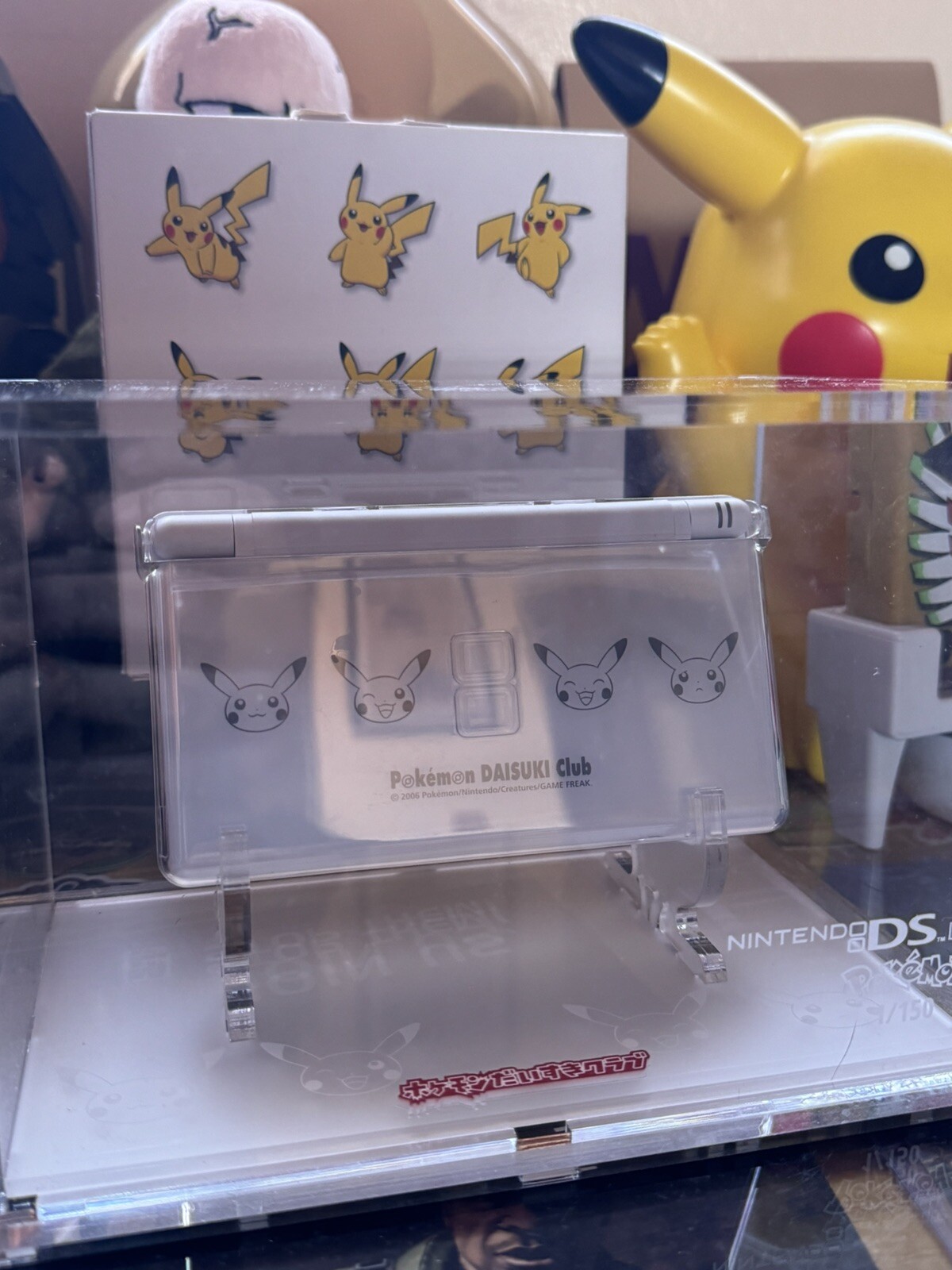 Nintendo DS Lite Pokemon Daisuki Club 2006 Giveaway Console 1/150 Complete Box