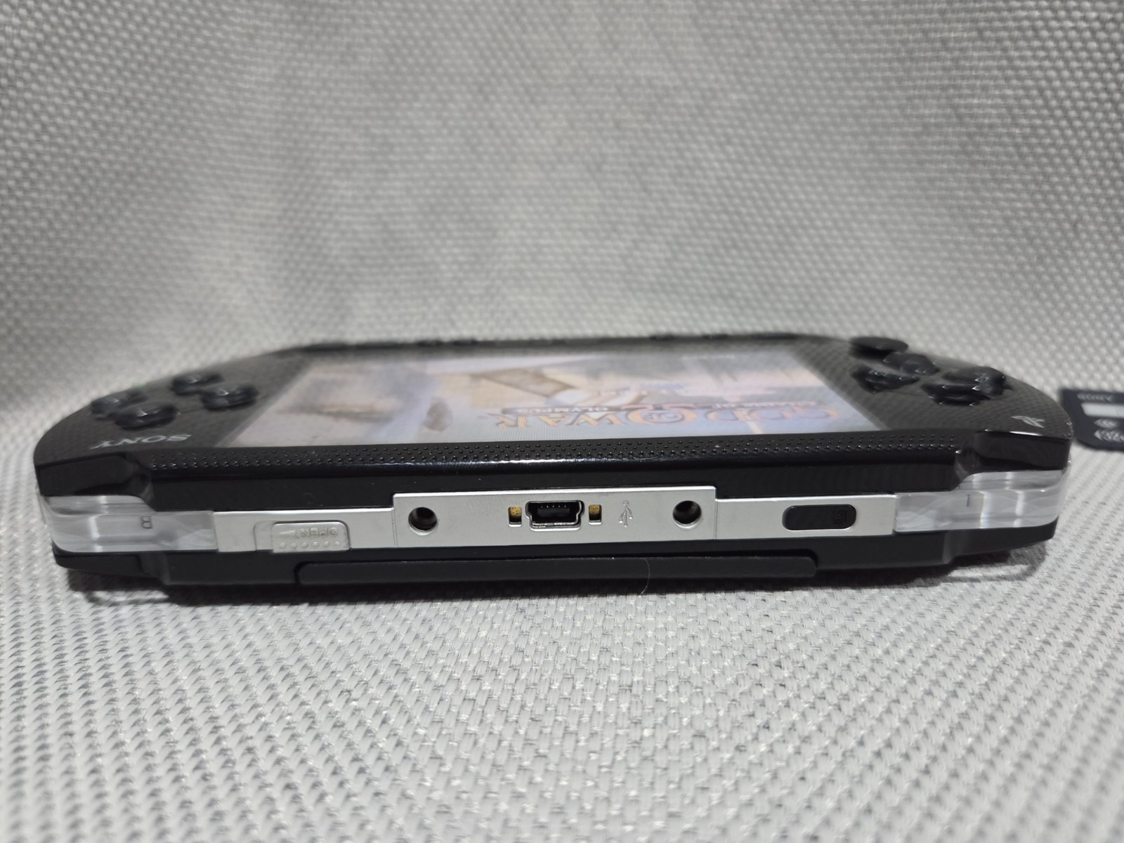 Sony PSP-1001 Black Handheld Console Wi-Fi With Charger And Memory Stick Tested