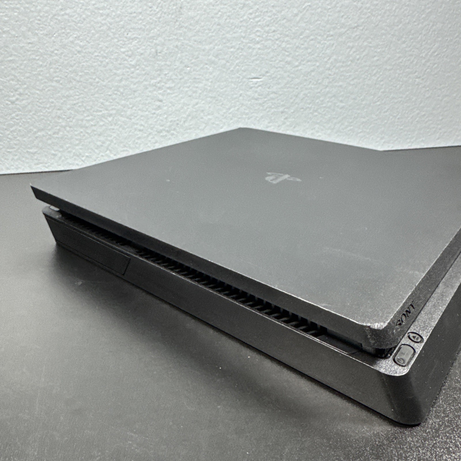 PlayStation 4 Slim 500 GB Black (Japan Model) CUH 2100A w/ Controller
