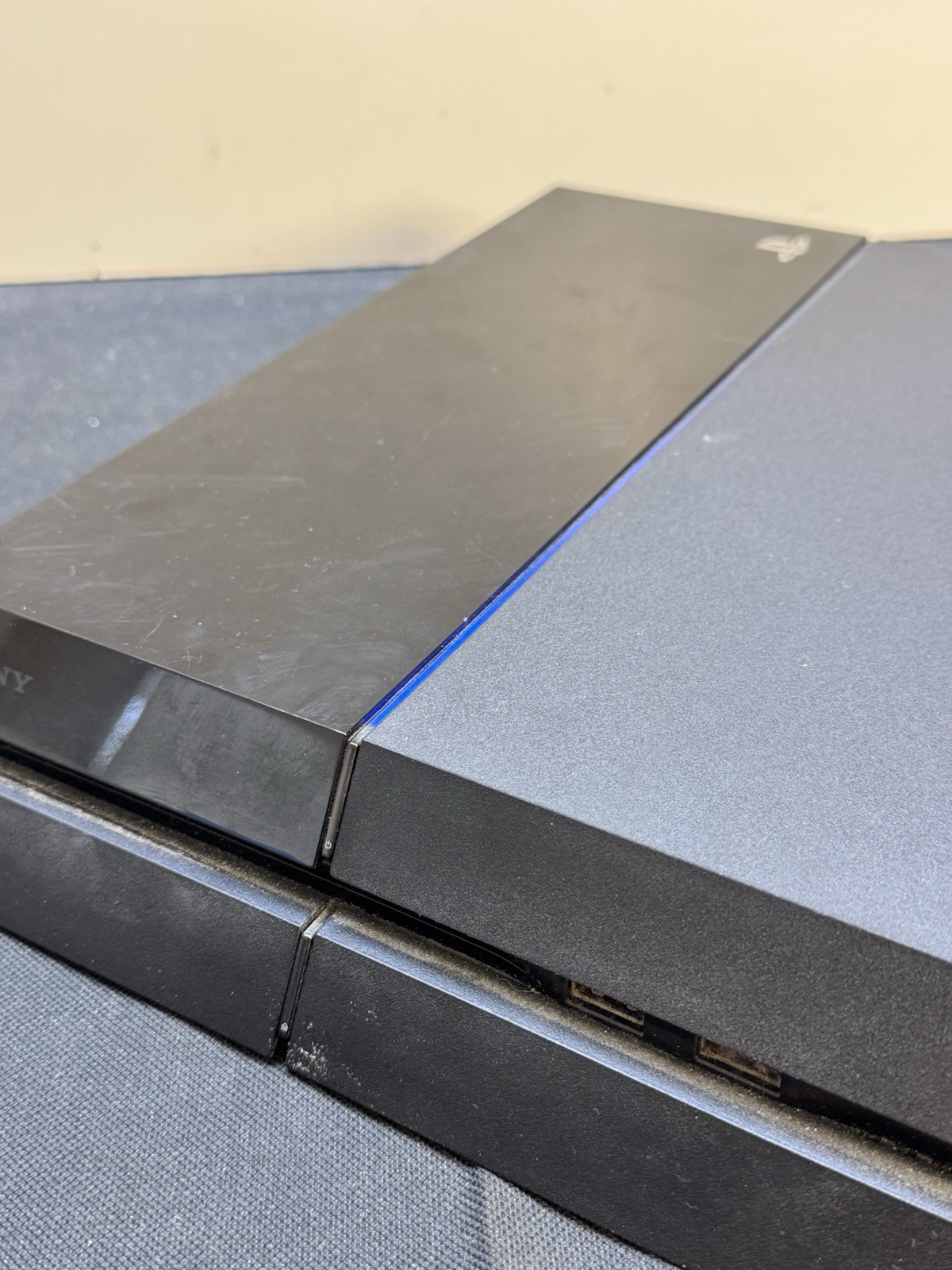 Sony PS4 Console CUH-1001A 500GB Black – ONLY POWER TESTED Console Only