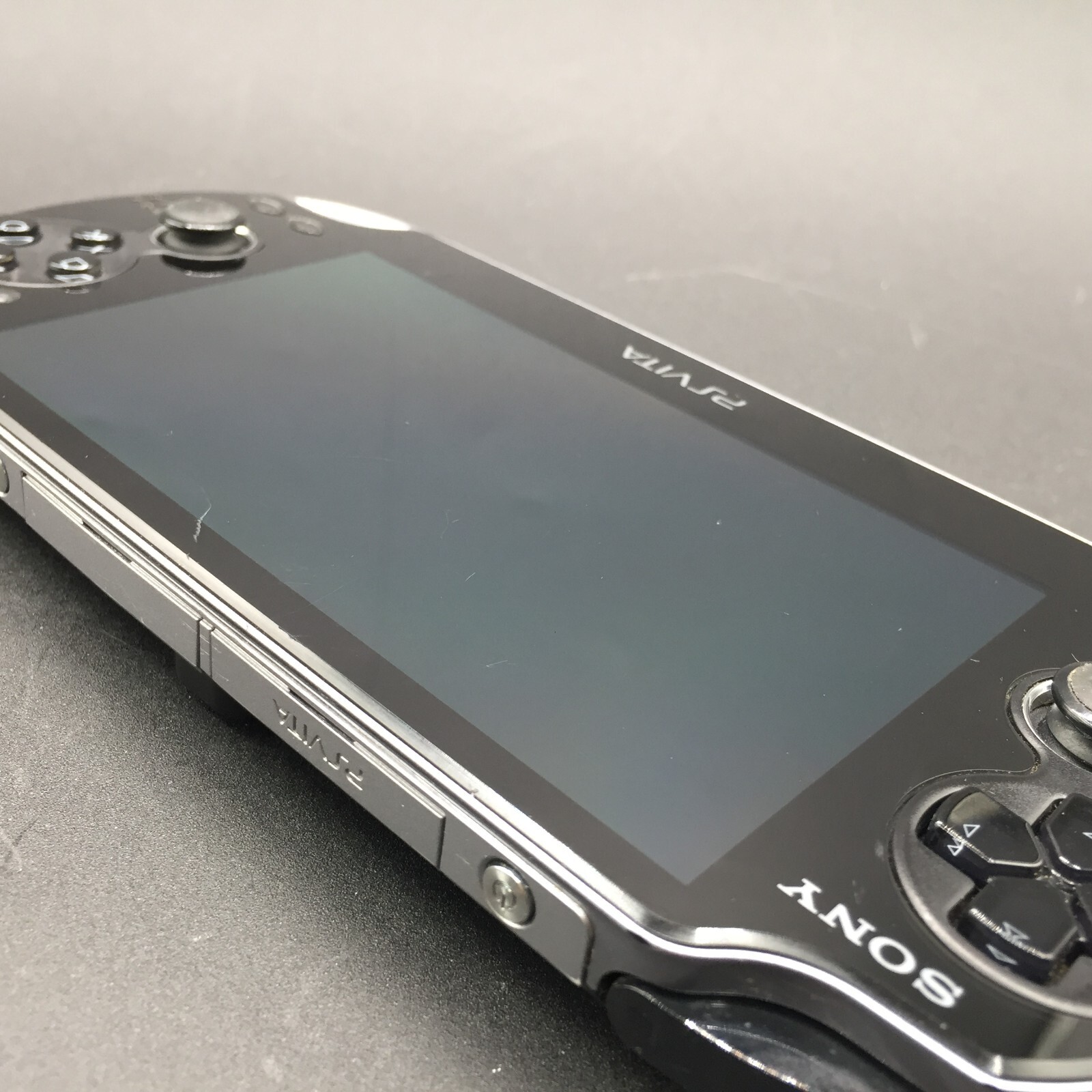 【Very Good】Sony PS Vita PCH-1100 Crystal Black 3G/Wi-Fi Model Console only #Toy0