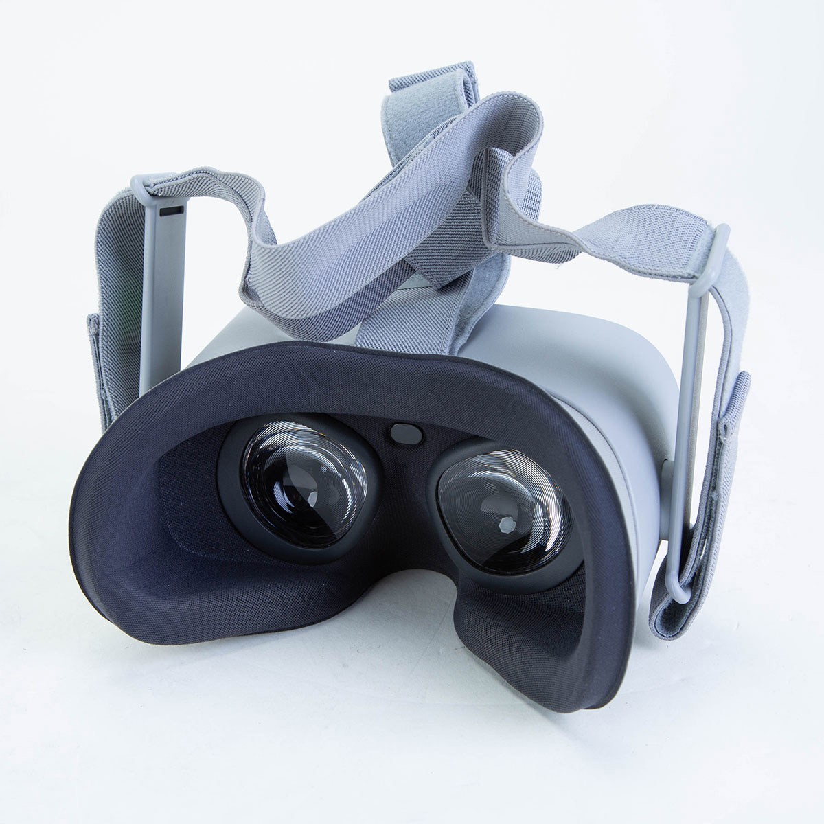 Oculus Go Standalone Virtual Reality Headset – 32GB SKU#2004142