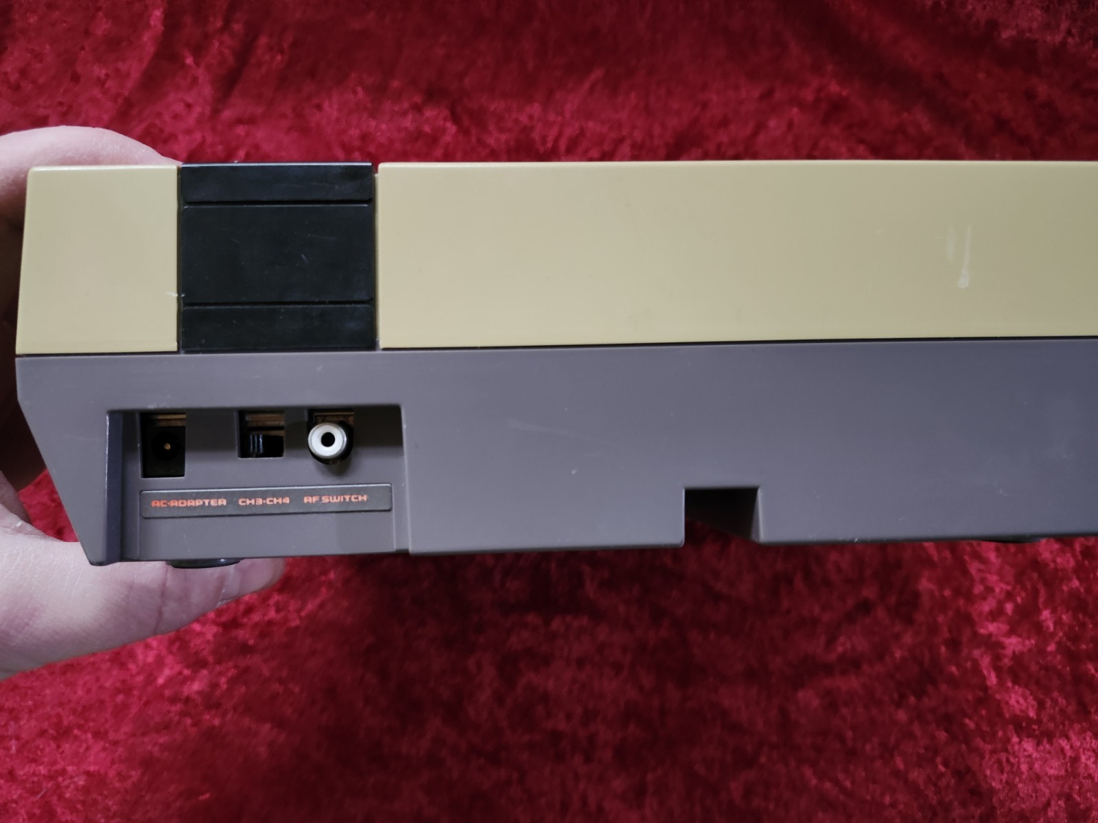 Nintendo NES Gray Console Tested Fully Functional W/2 Controllers And Zapper Gun