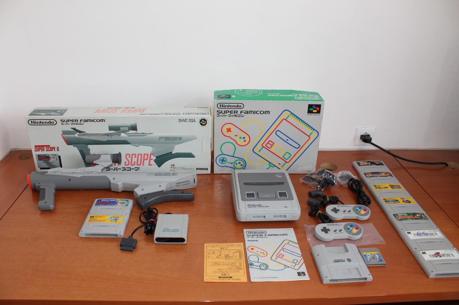 Nintendo Super Famicom CONSOLE – “SUPER LOT”