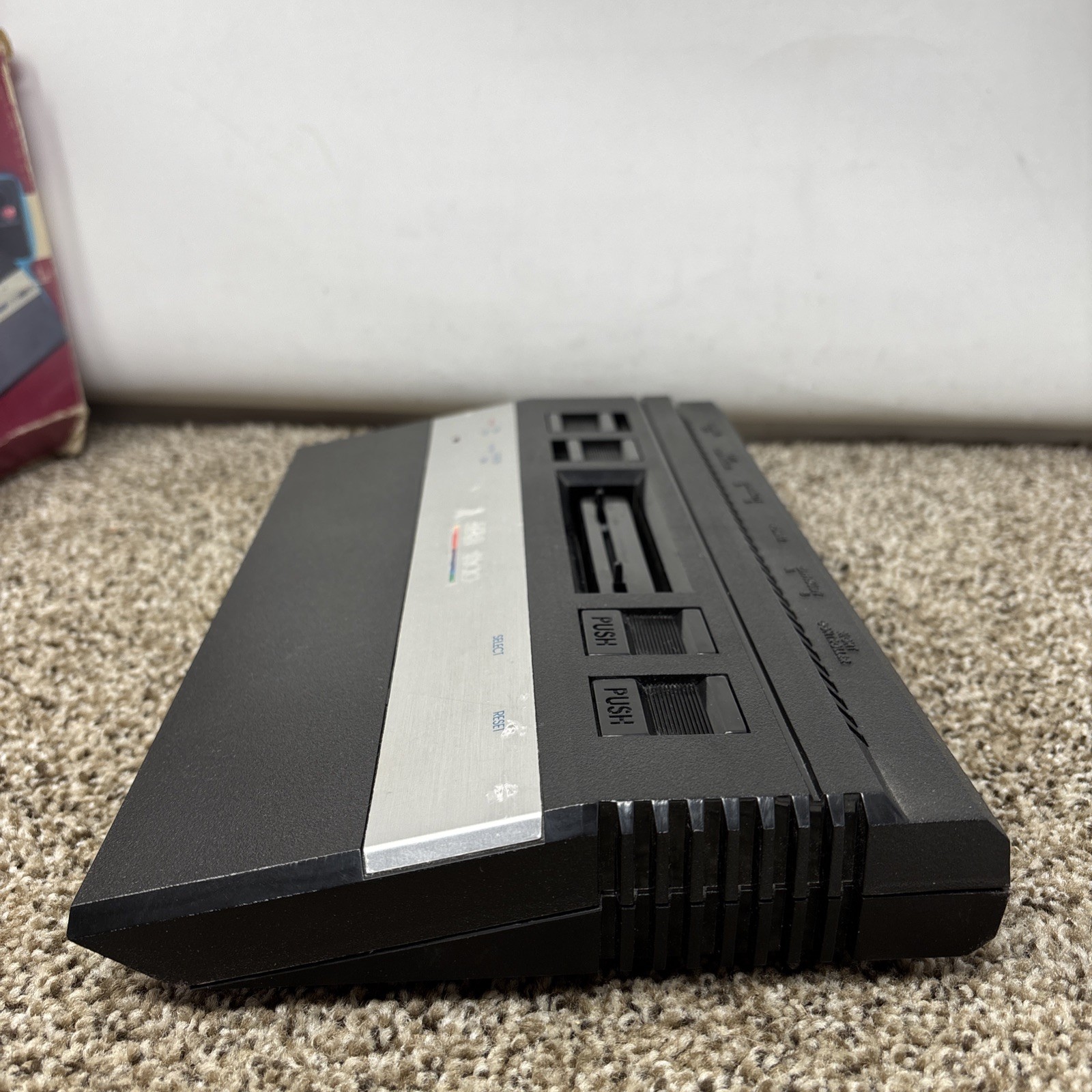 Atari 2600 Junior Game System Console tested boxed complete by Atari CIB NTSC