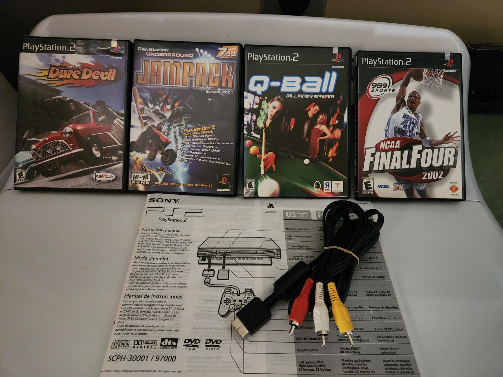 PLAYSTATION ASSESSORIES 6 piece