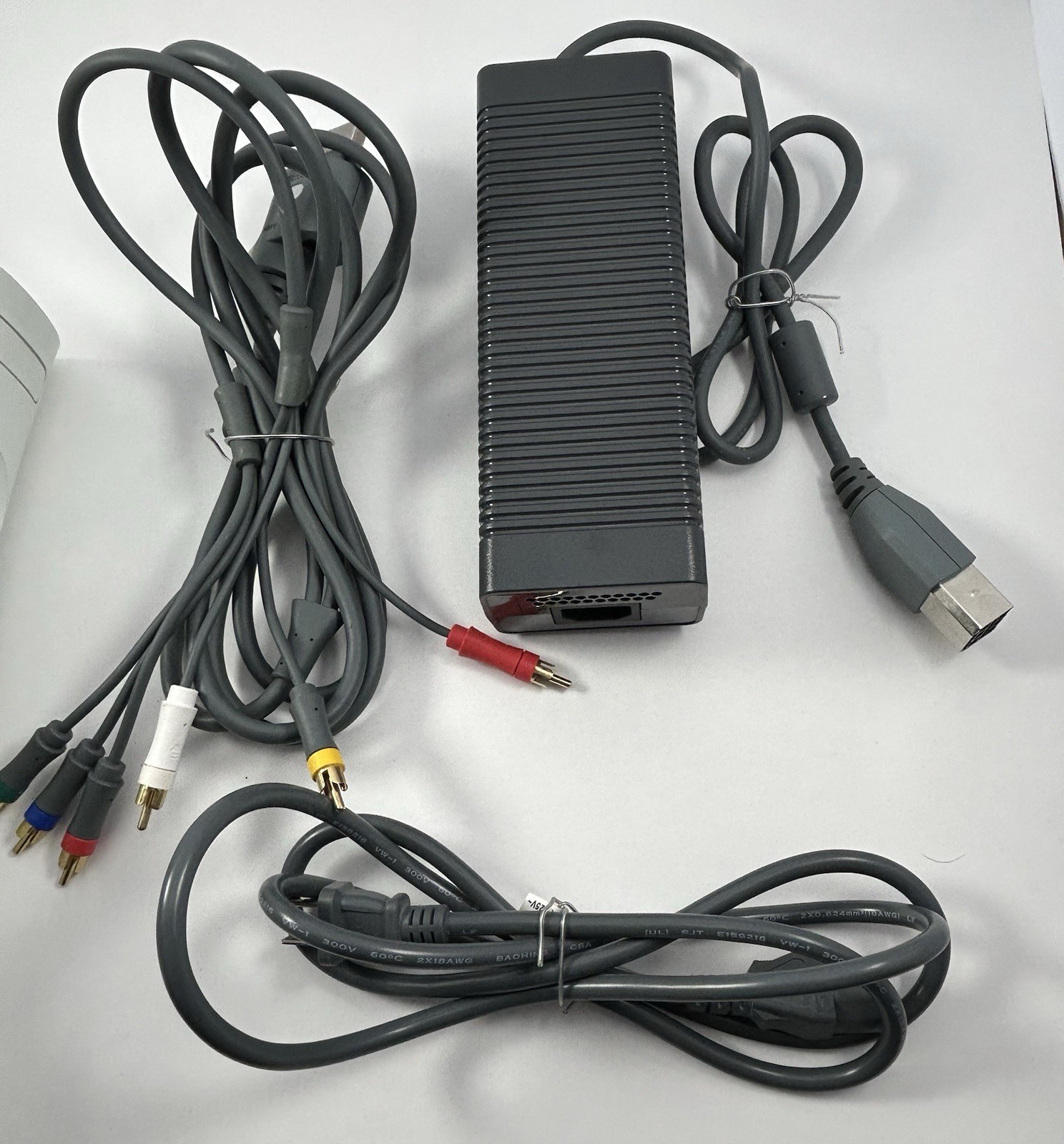 Xbox 360 Console w/Controller/Cords & Kinect White Tested!