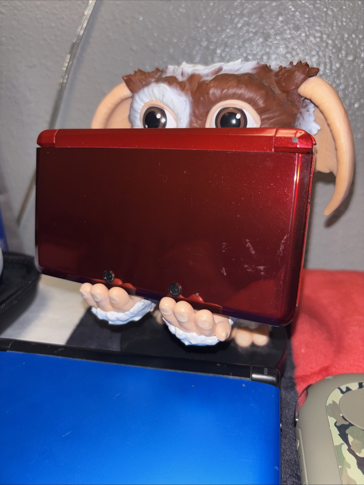 Nintendo 3DS Handheld System Flame Red Working Witch Charger