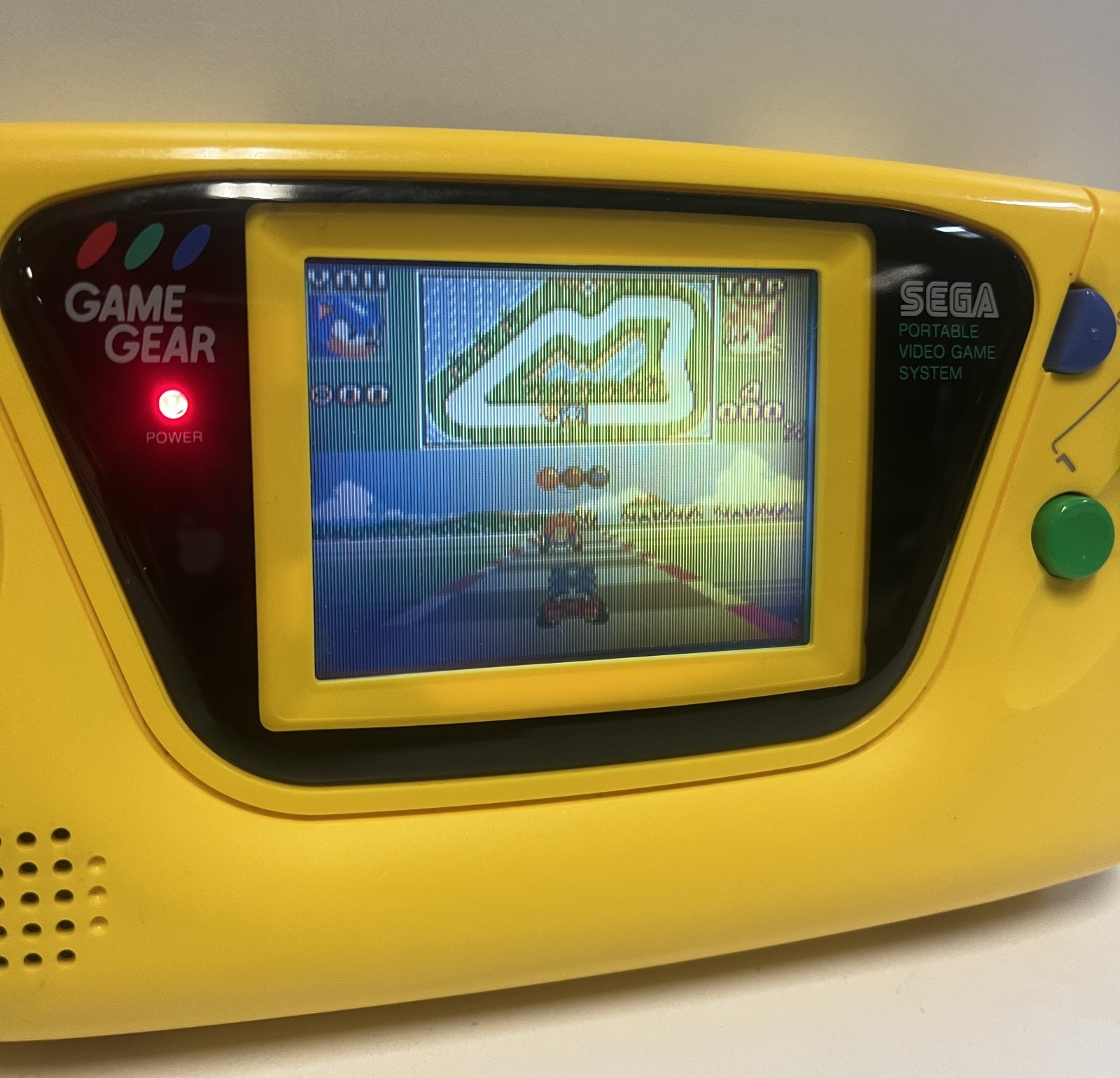 SEGA GAME GEAR HGG-3210 YELLOW EDITION NTSC-J REGION FREE CONSOLE