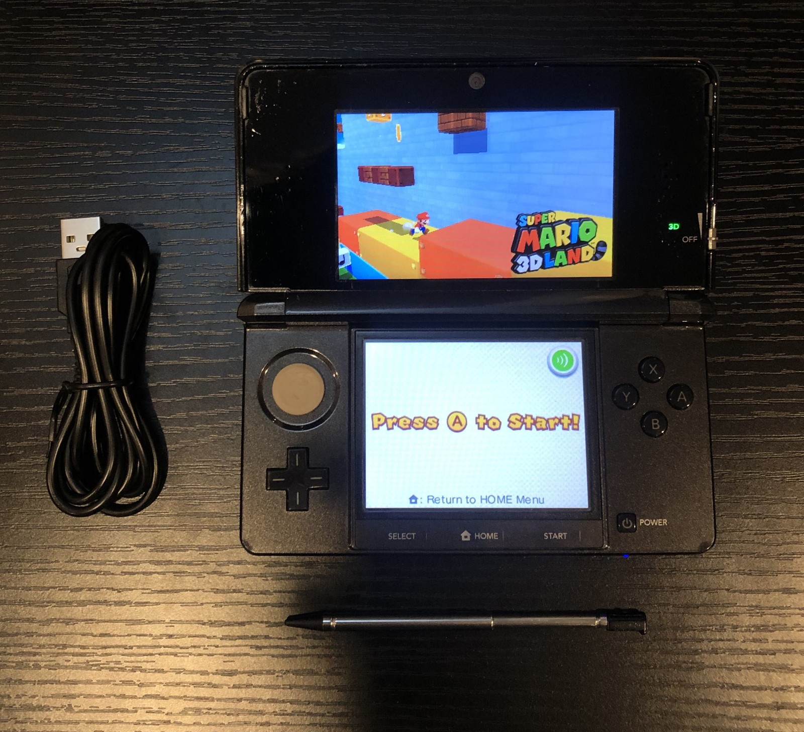 Nintendo 3DS Cosmo Black CTR-001 Handheld Console– Fully Tested