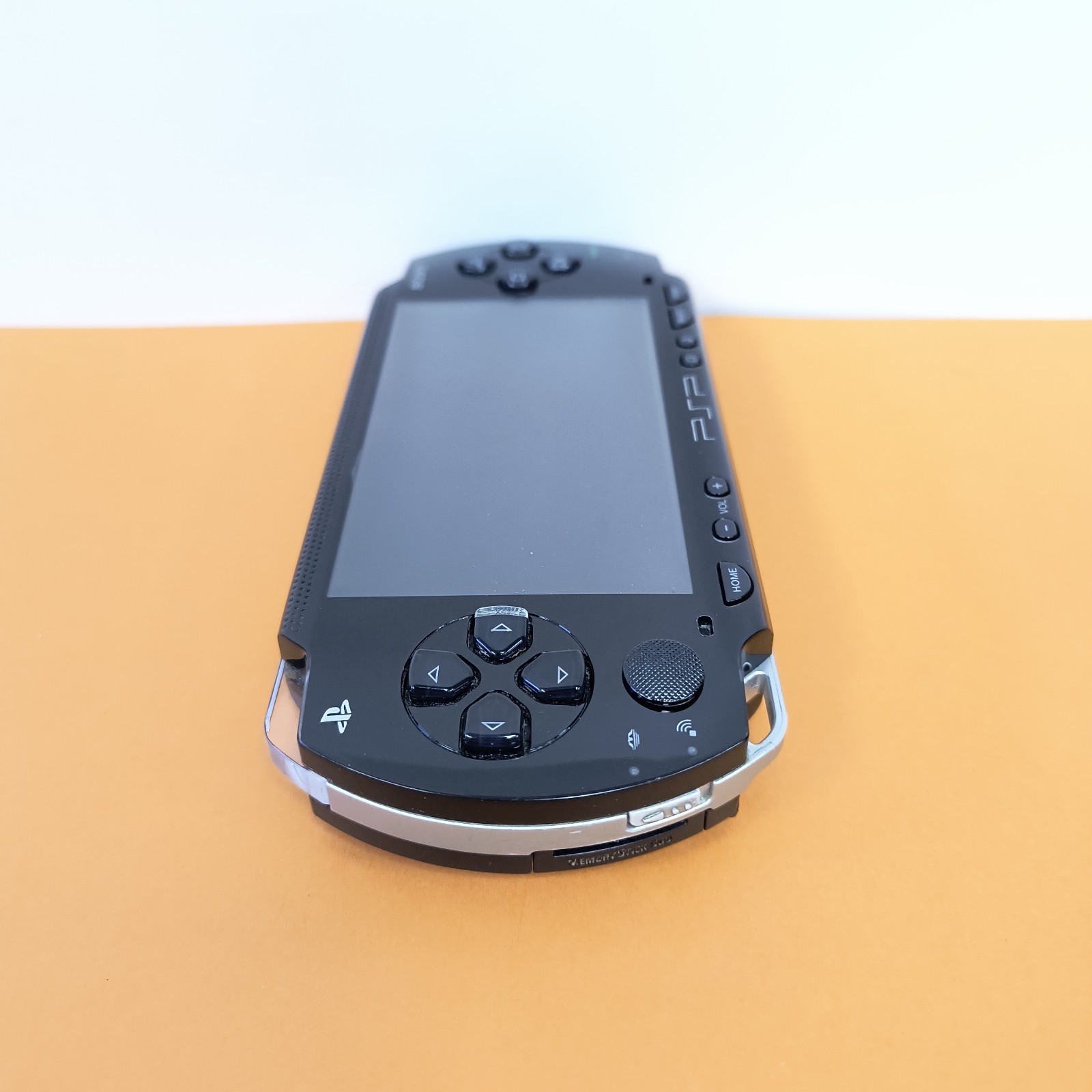 Sony PlayStation PSP 1004 Black Console FULL BOX + 2GB SD + TONY HAWKS UMD