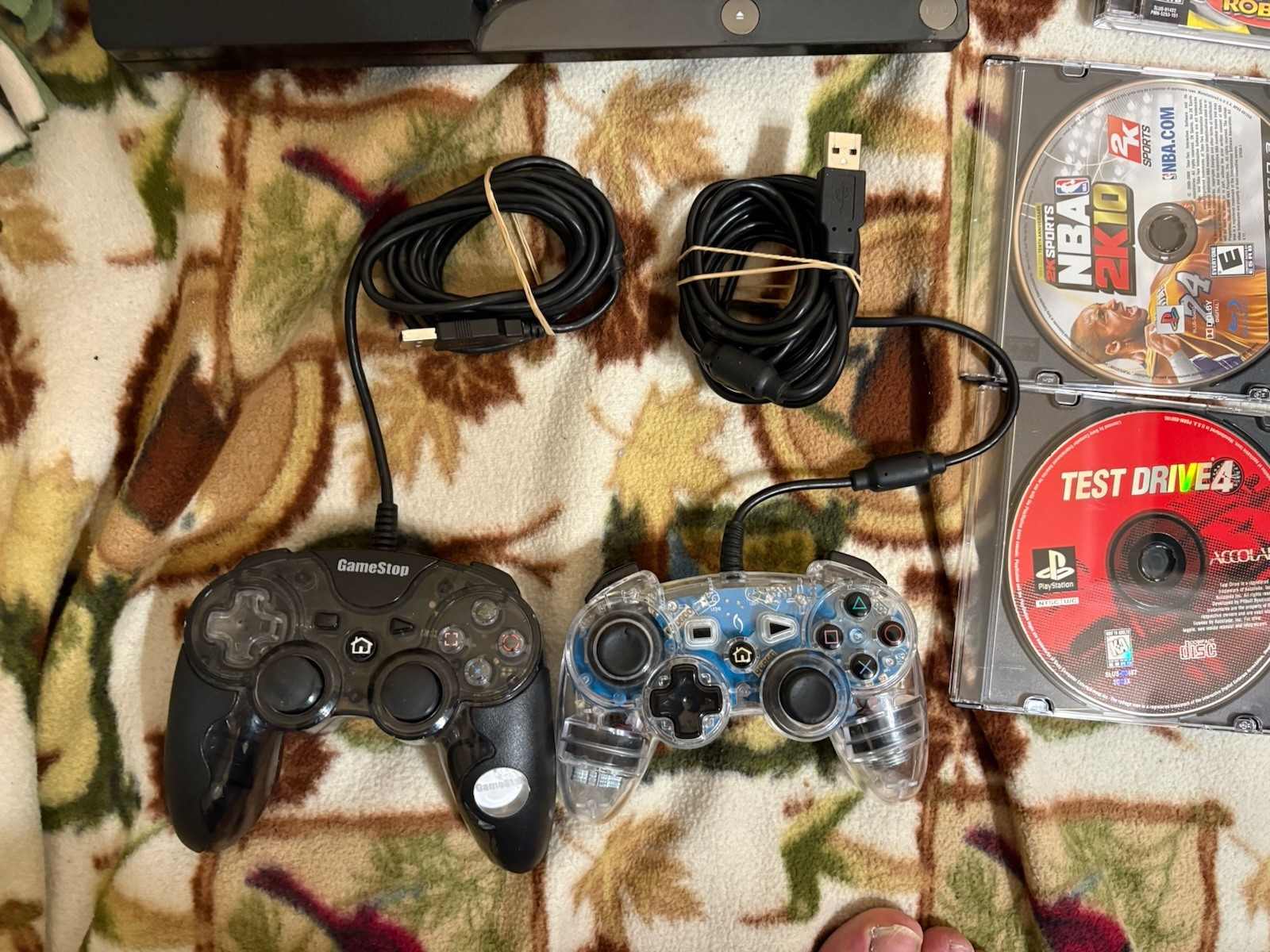 Sony PlayStation 3 Slim 120 GB Console Bundle CECH-2001A 8 Games 2 Controllers