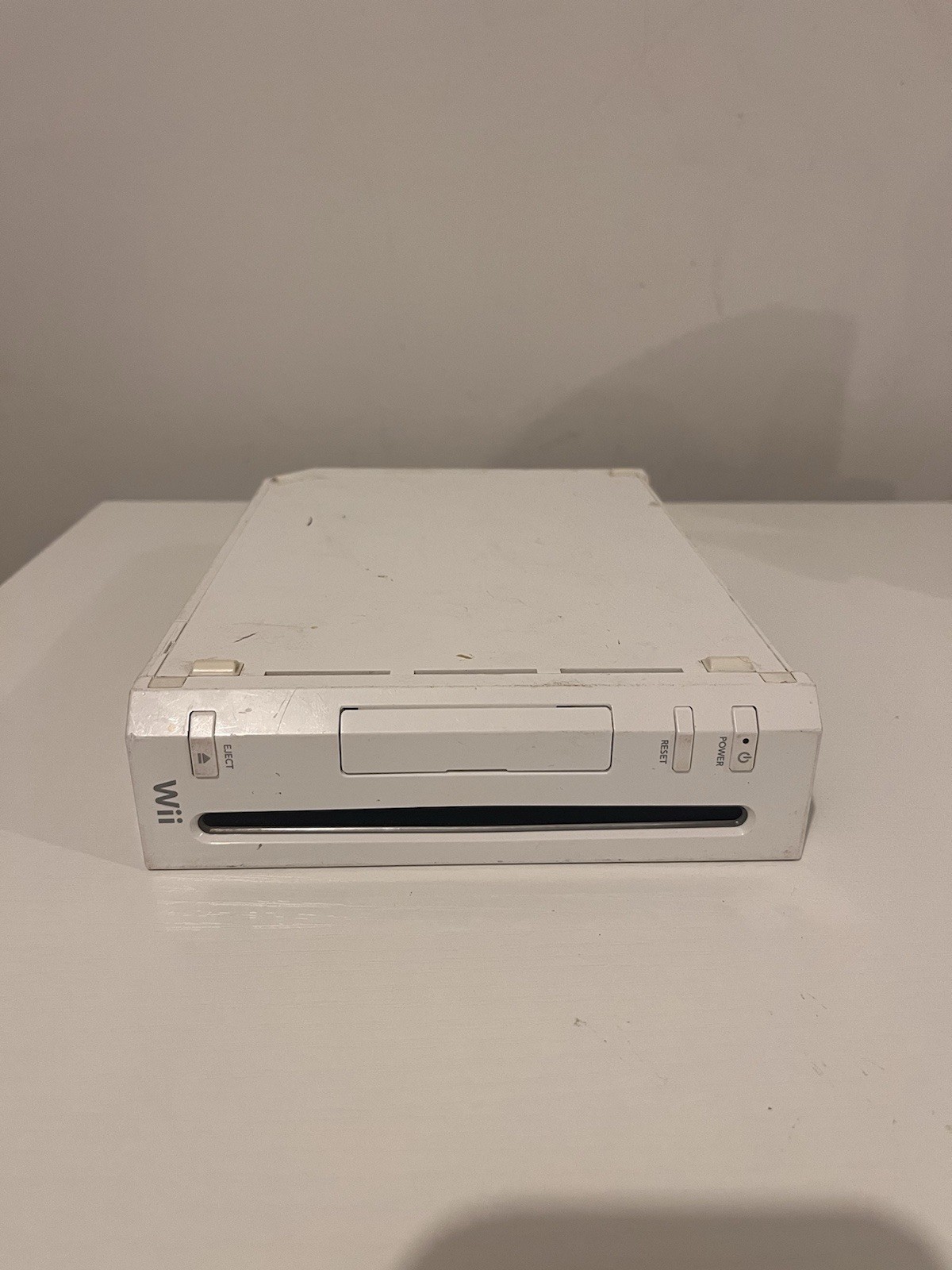 Nintendo Wii RVL-001 512 MB Home Console – White