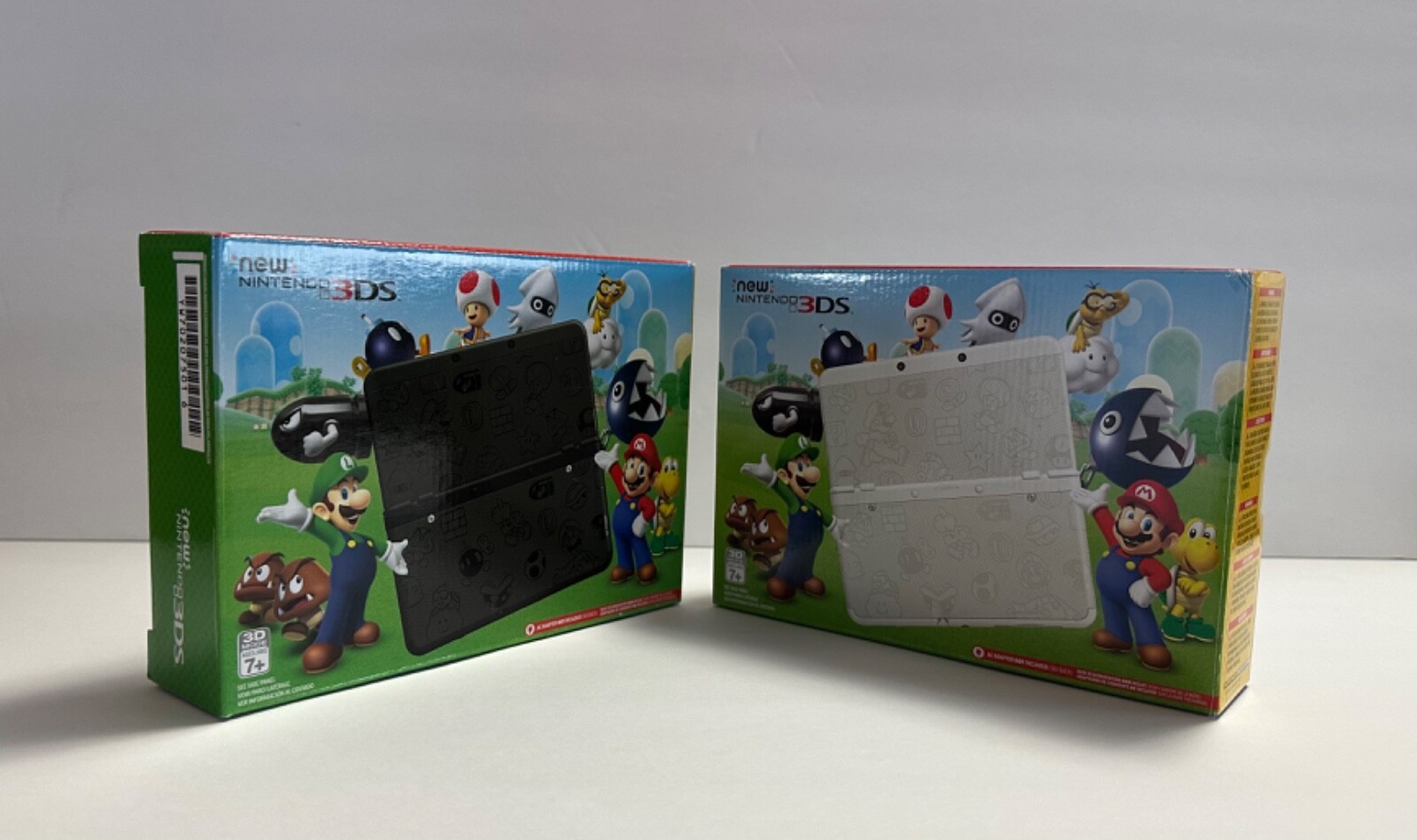 Nintendo 3DS Black Friday Super Mario Edition System RARE Black and White
