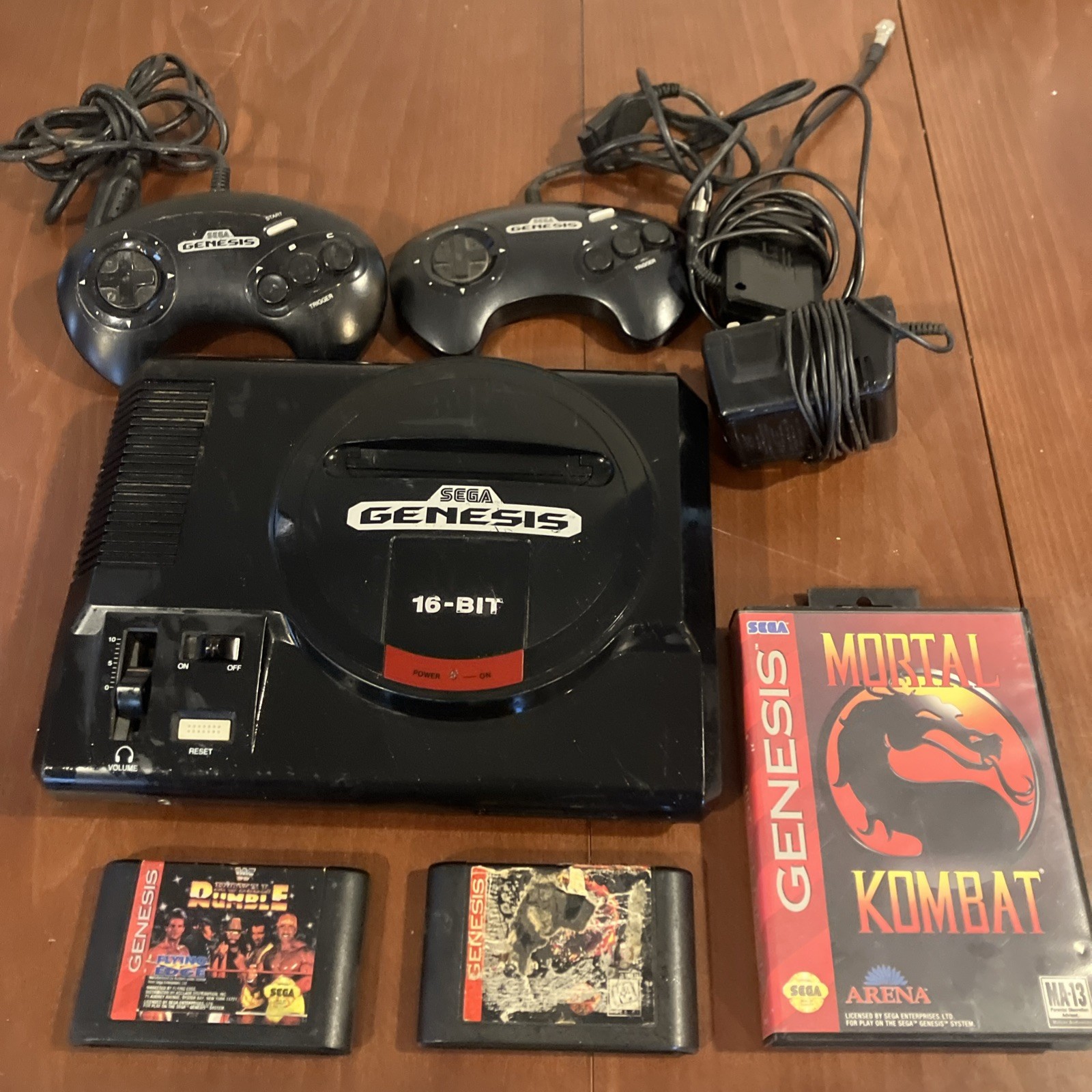 Sega Genesis Model 1 W/ 2 Controller + 3 Games Mortal Kombat NBA Jam WWF Tested