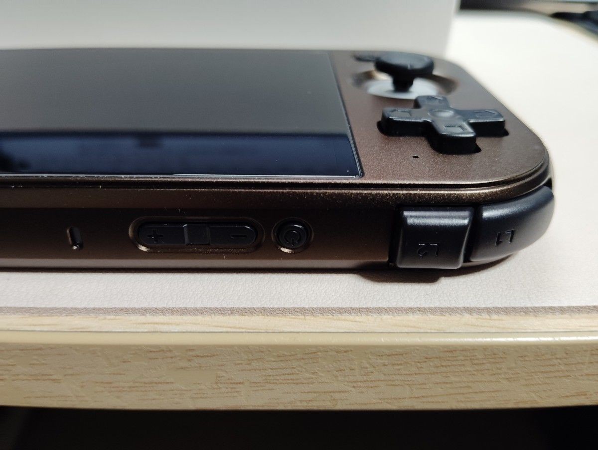 ANBERNIC RG477M 12GB 256GB Bronze Aluminum Metal Handheld Console Android Used