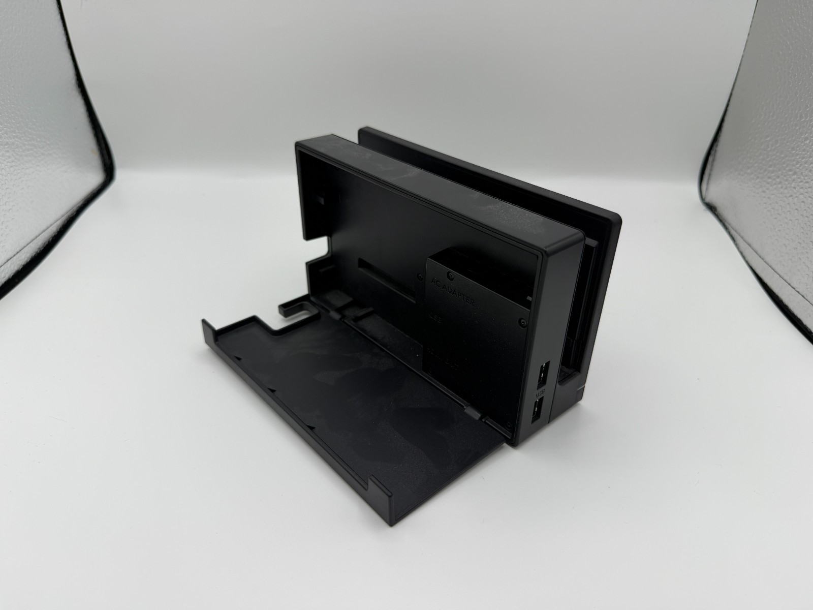 Original Nintendo Switch FULL BUNDLE – Dock, EXTRA Controller, Carry Case + MORE