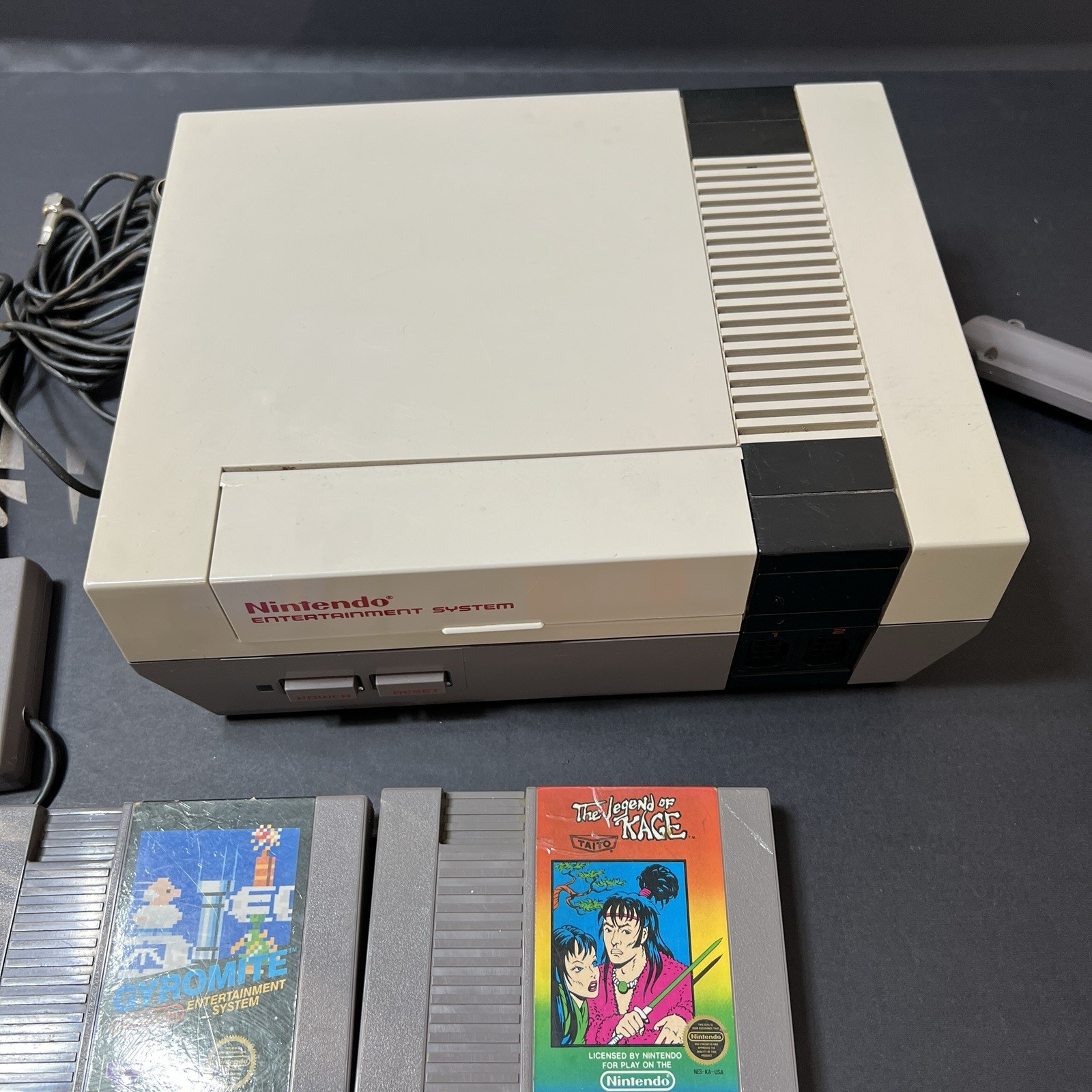 Nintendo Original NES-001 Entertainment System NES Console Bundle Games PunchOut
