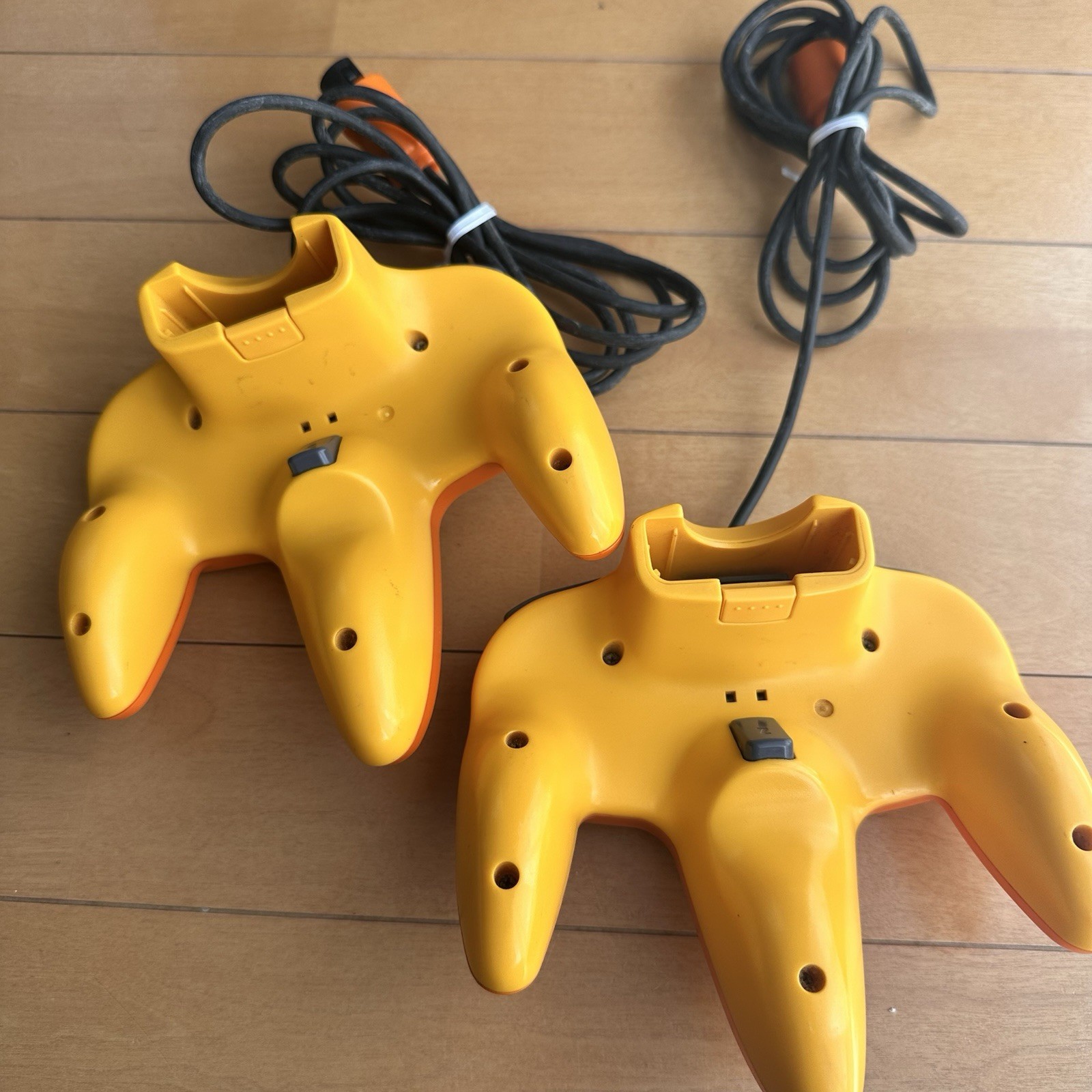 Nintendo 64 N64 Pokemon Pikachu Console Orange two Controllers Used NTSC-J