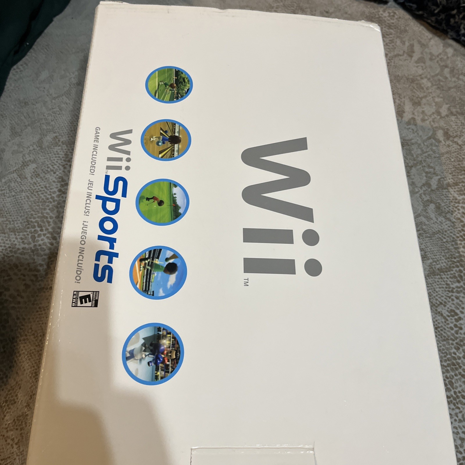 Nintendo Wii Sports Console Bundle White RVL-001 w/ Original Box Trays and Game