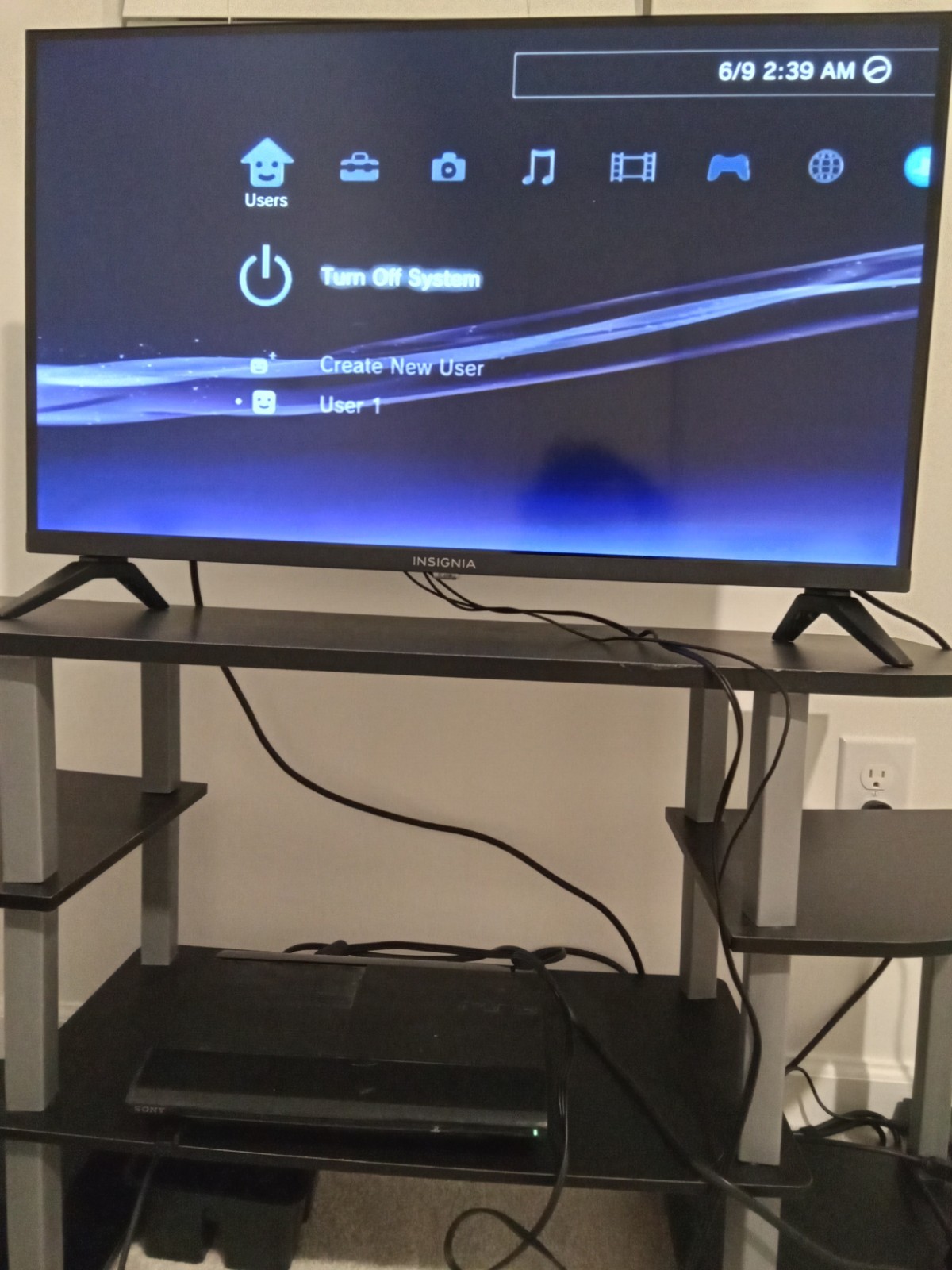 PS3 Super Slim 250GB CECH-4201B, Power Cable, AV Cable, 2 3rd Party Controllers