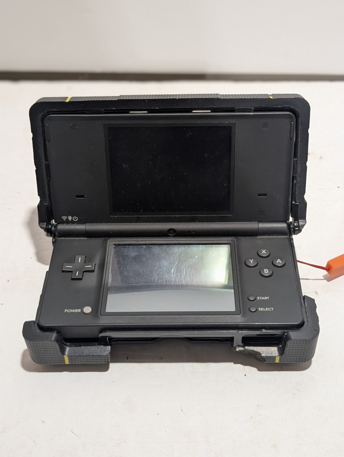 Nintendo DSi Bundle (DSi + NERF Case + Charger + Stylus + Game)