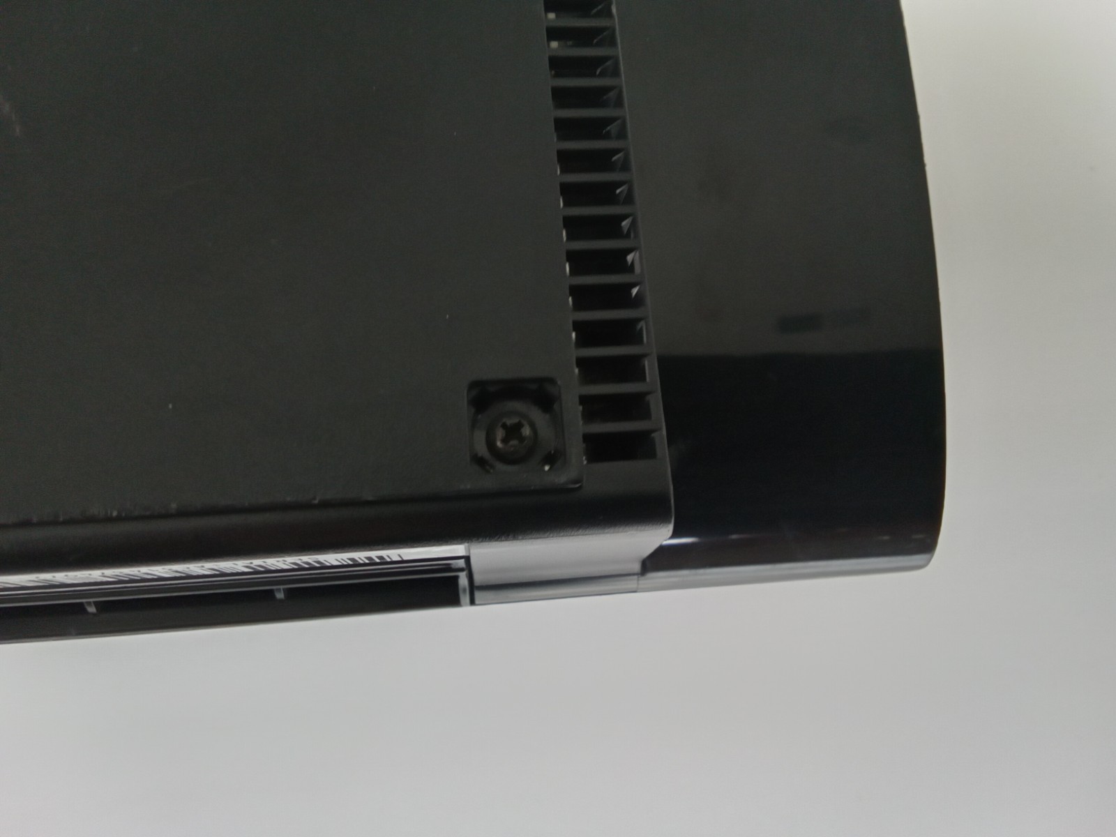 PS3 Super Slim 250GB CECH-4201B, Power Cable, AV Cable, 2 3rd Party Controllers