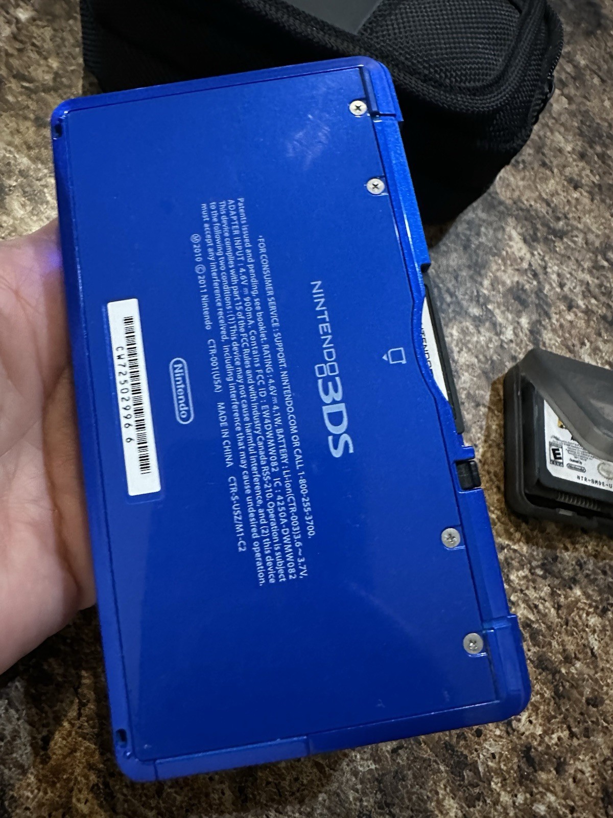 Nintendo 3DS Cobalt Blue Console English Excellent -No Charger- With 6 Games