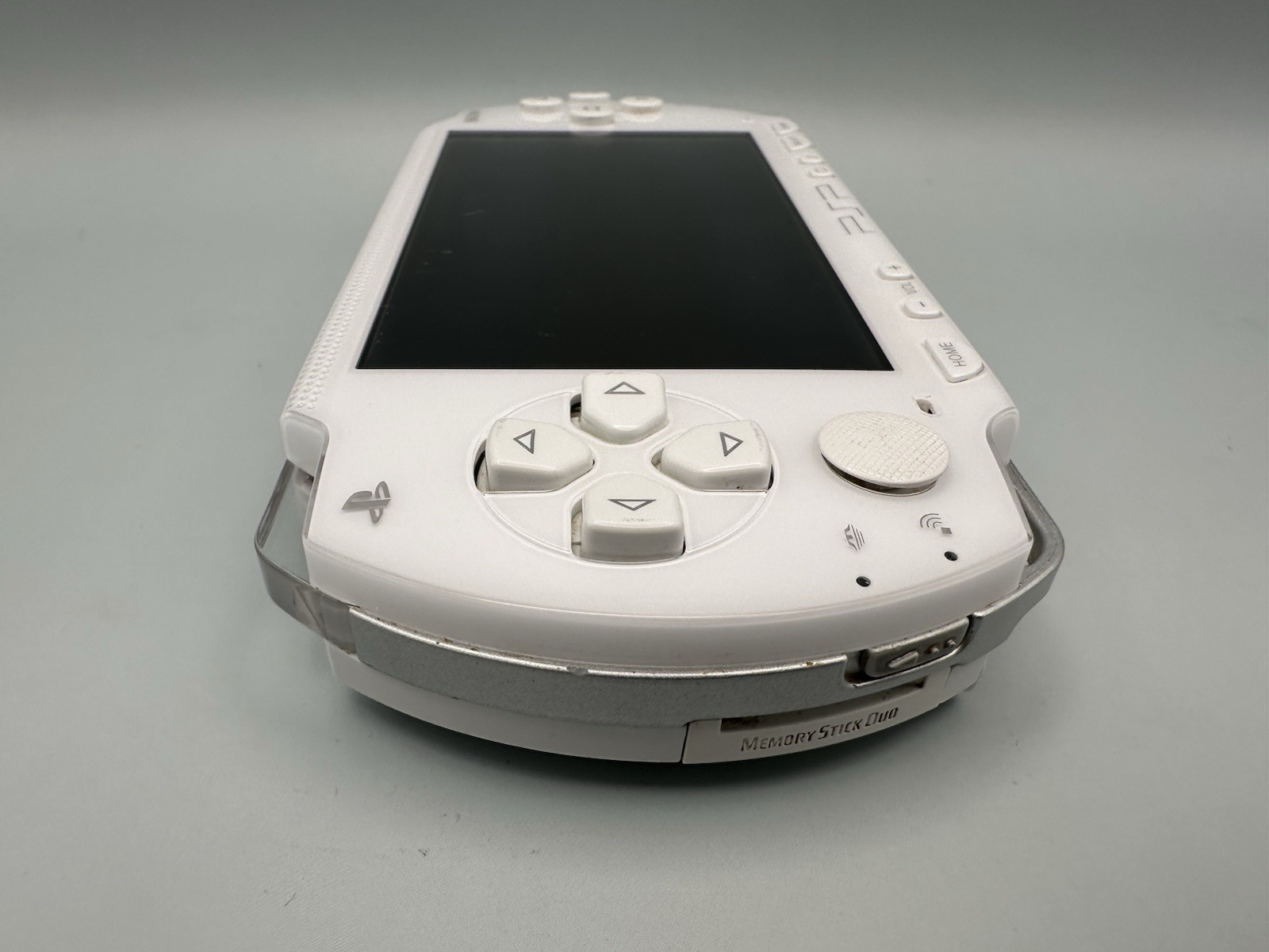 Sony PSP 1000 Ceramic White Console Region Free JP + new battery, charger