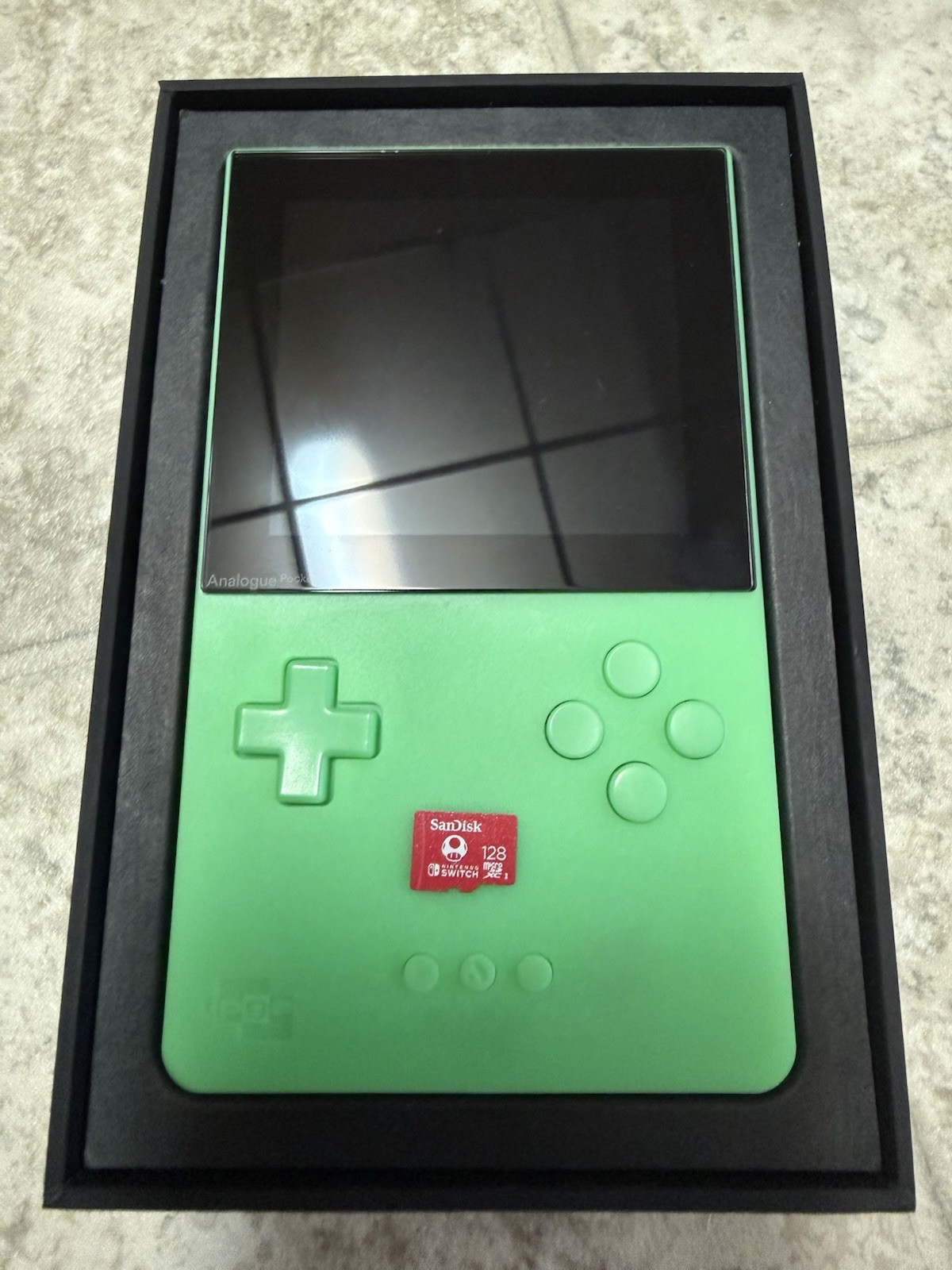 Analogue Pocket Glow in the Dark Console with Dock Screen Protector 128gb Sd