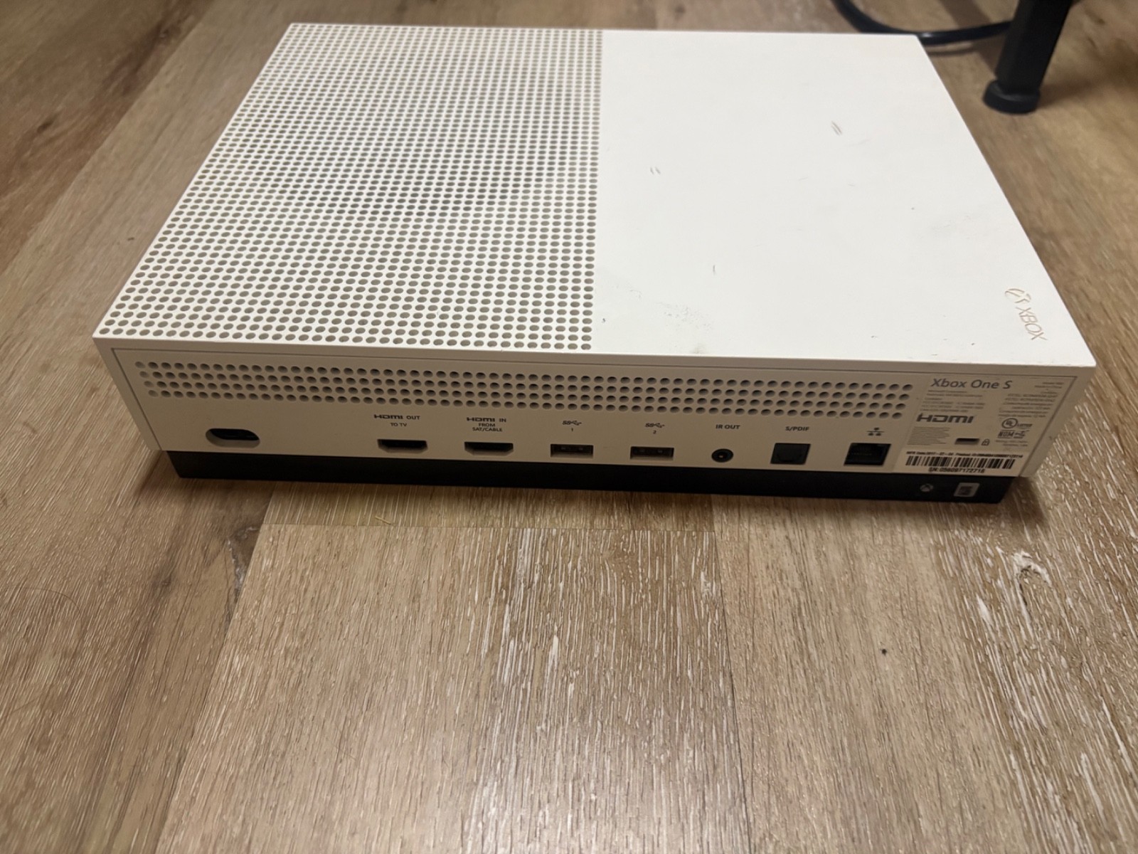 White Xbox One, Including 3 controllers , Text for info