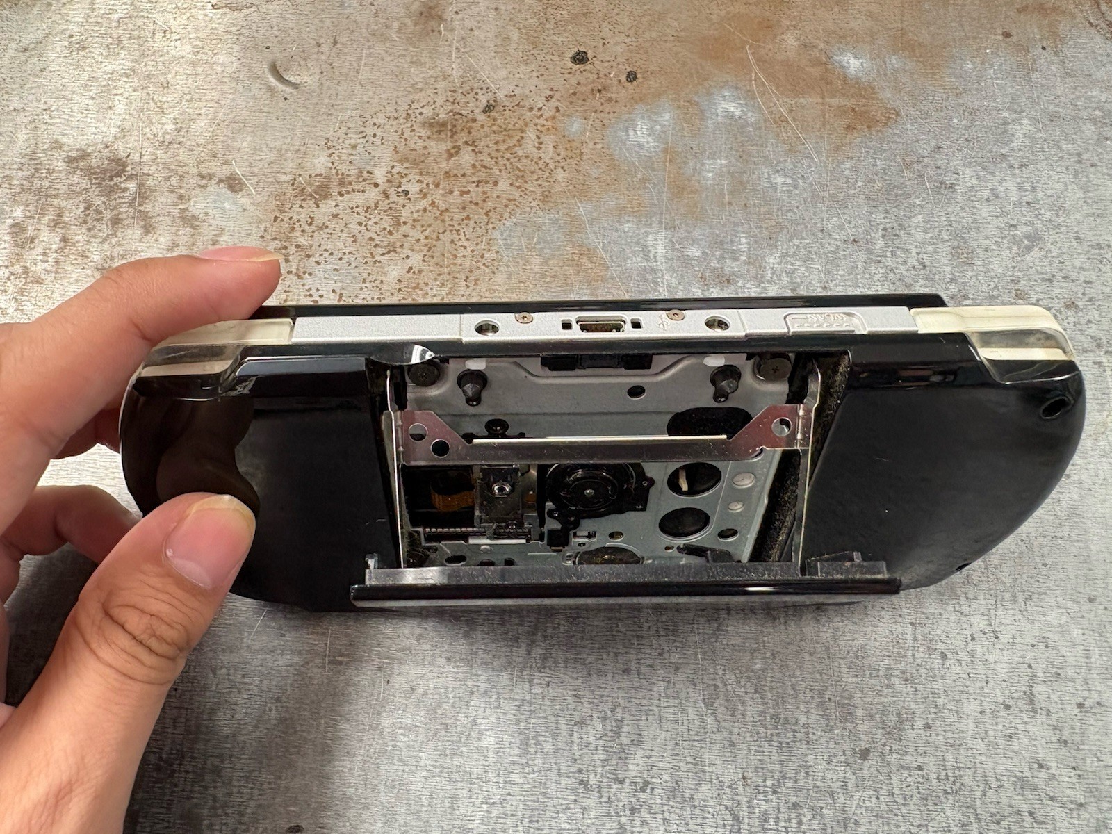Sony PSP-3000 / Battery / Charger / 16gb card / Ark 4 (Please read description)